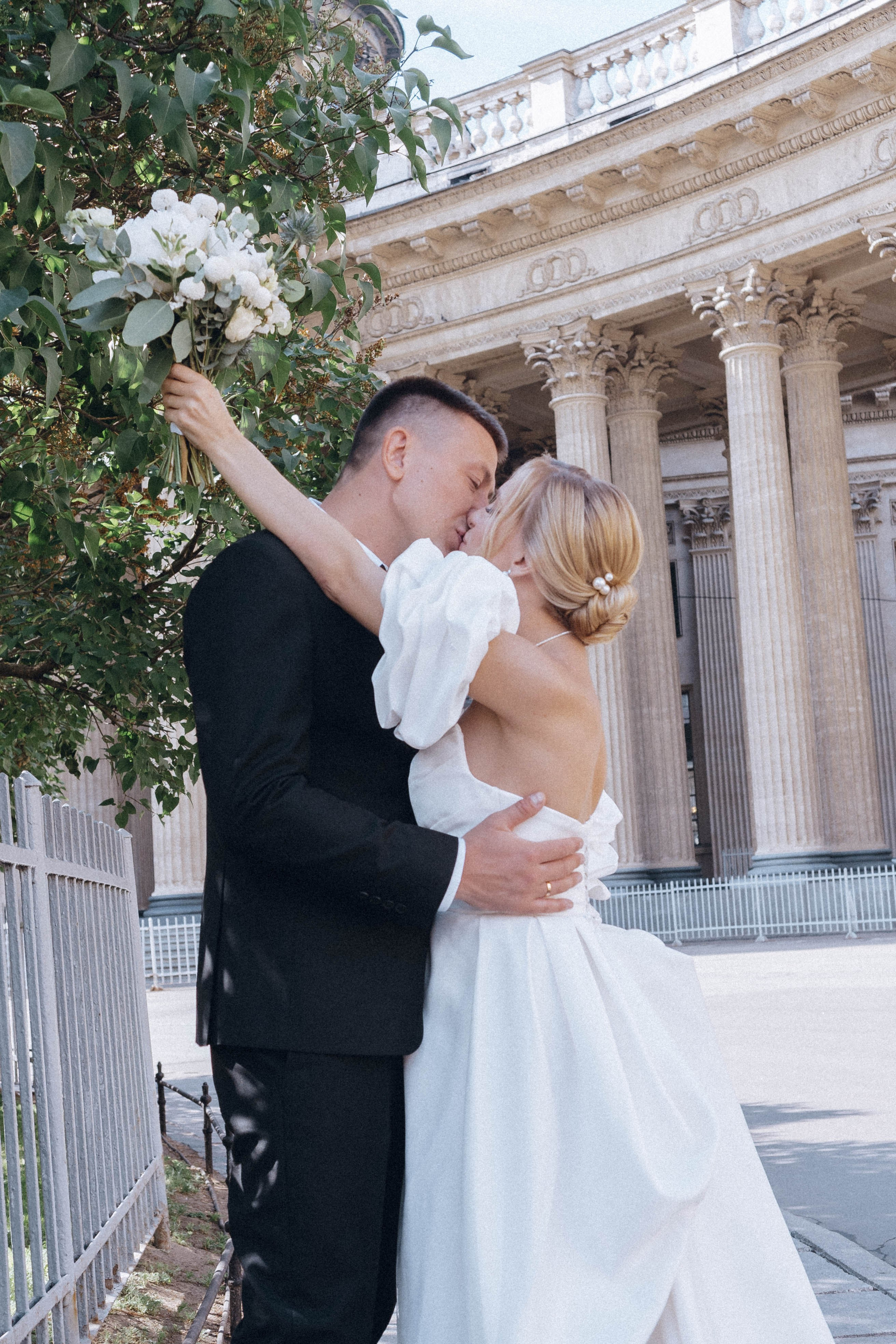 СВАДЕНБНАЯ СЬЕМКА НА КАТЕРЕ ПО КАНАЛАМ САНКТ-ПЕТЕРБУРГА И В АКВАТОРИИ НЕВЫ. Профессиональный фотограф, Санкт-Петербург — Виктория Богомолова