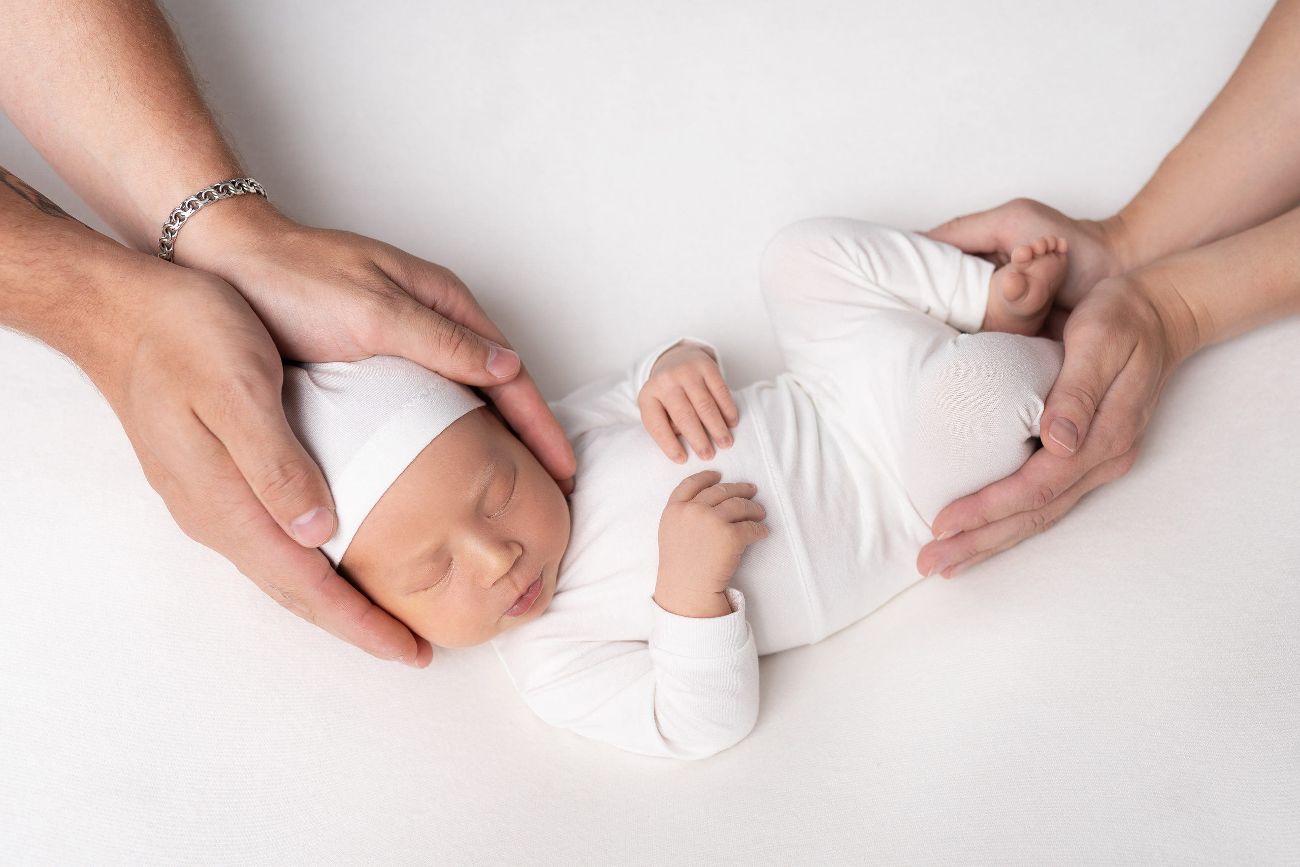 Марк. Фотограф новорождённых в Минске. Годик под ключ