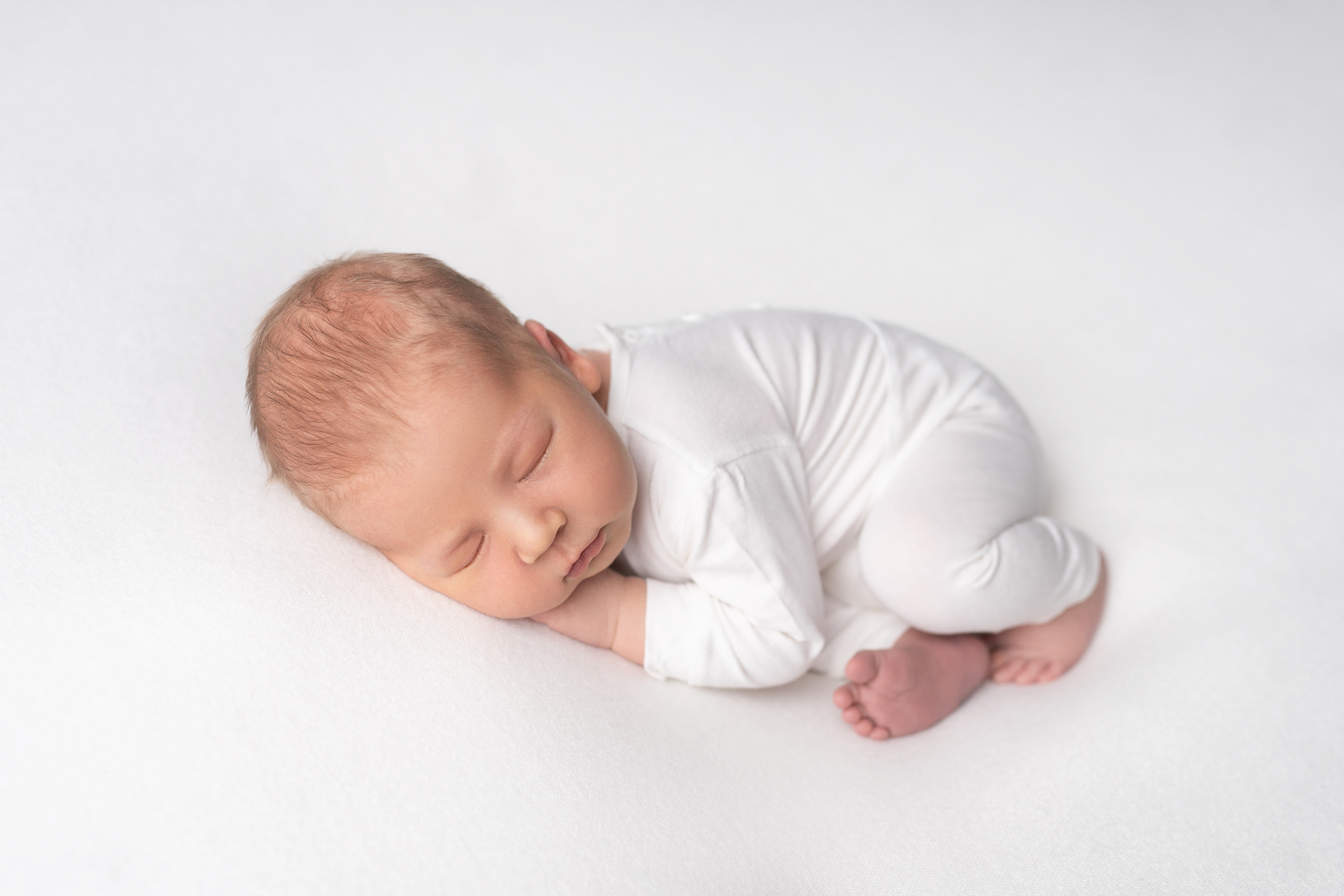 Марк. Фотограф новорождённых в Минске. Годик под ключ