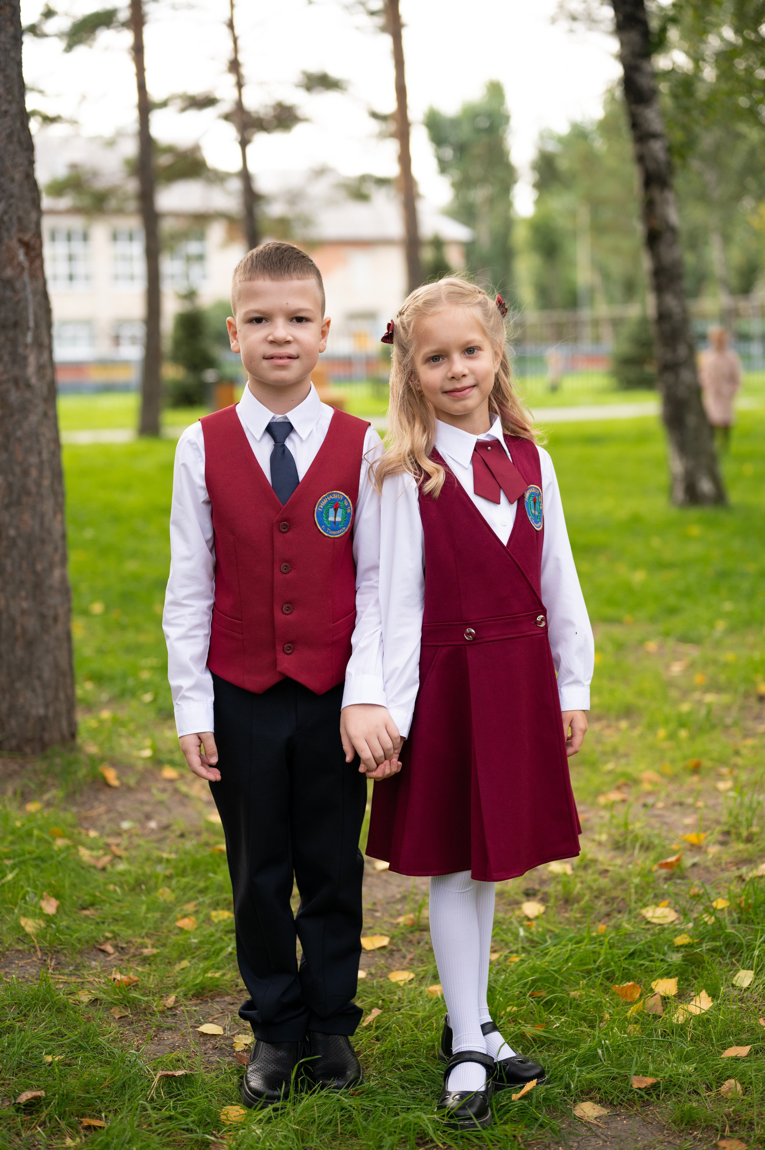 1 сентября 16 гимназия 2 класс (линейка + в классе+ на улице). Фотограф новорожденных, семейный детский в Тюмени Татьяна Морозова