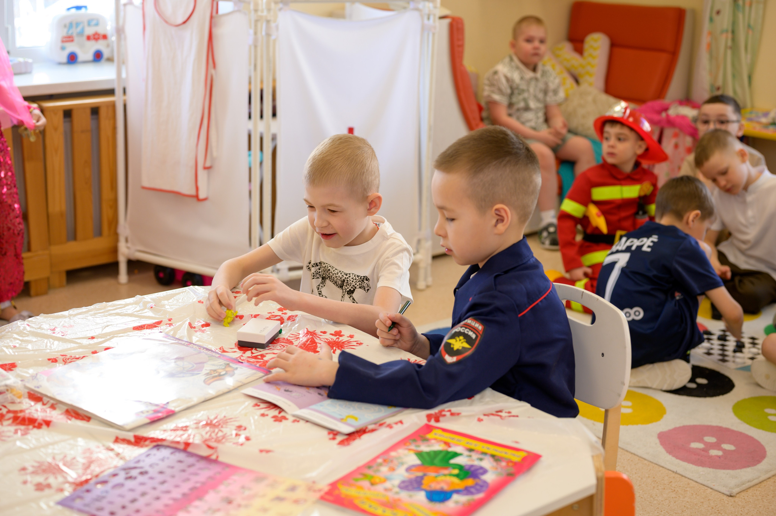 Д/с№ 3к3 группа «Фантазёры» (индивидуальный дизайн) + рисунки детей. Фотограф новорожденных, семейный детский в Тюмени Татьяна Морозова