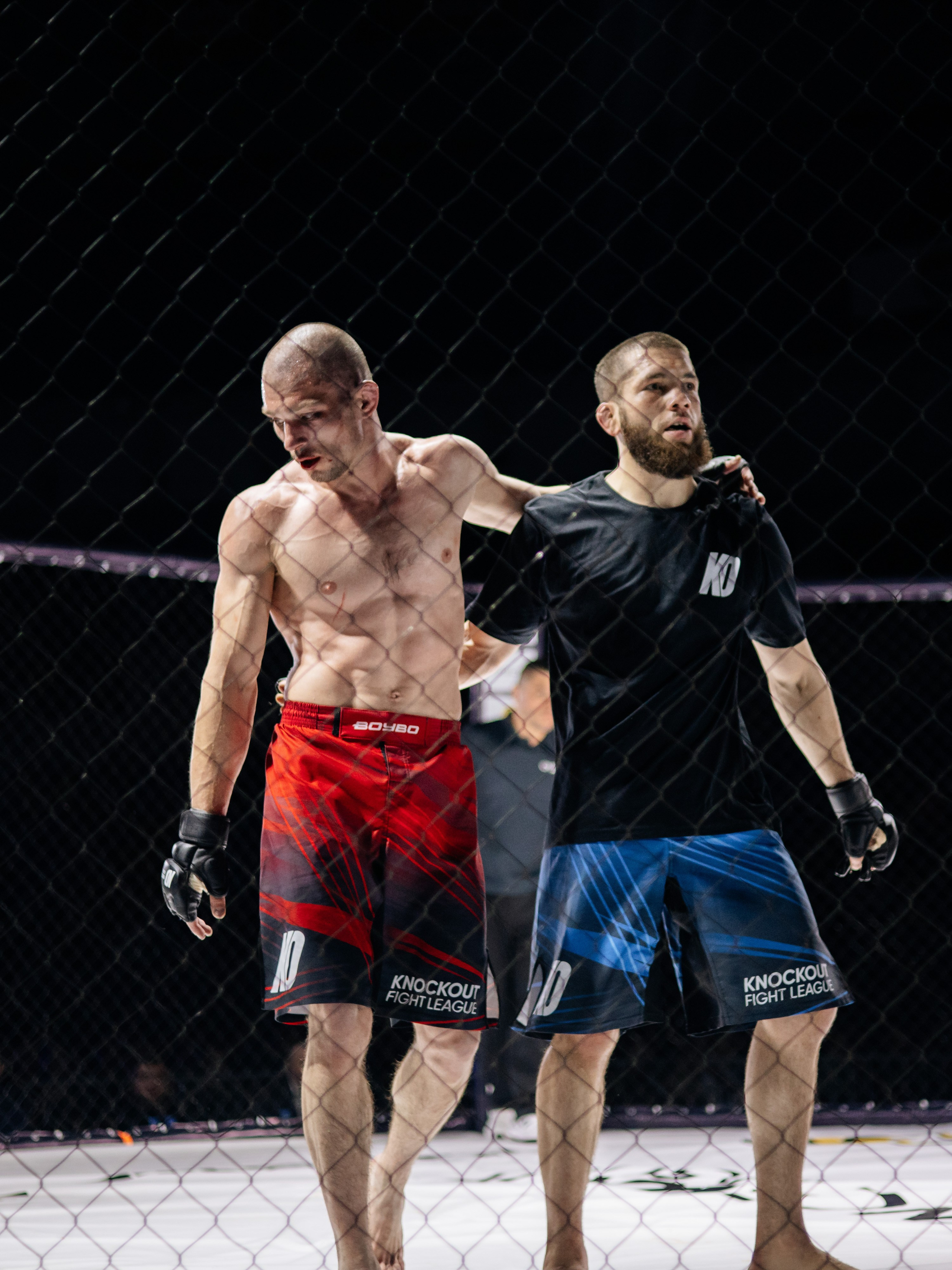 Бойцовская лига «KNOCK OUT». KRIS KRUPINNIKOVA