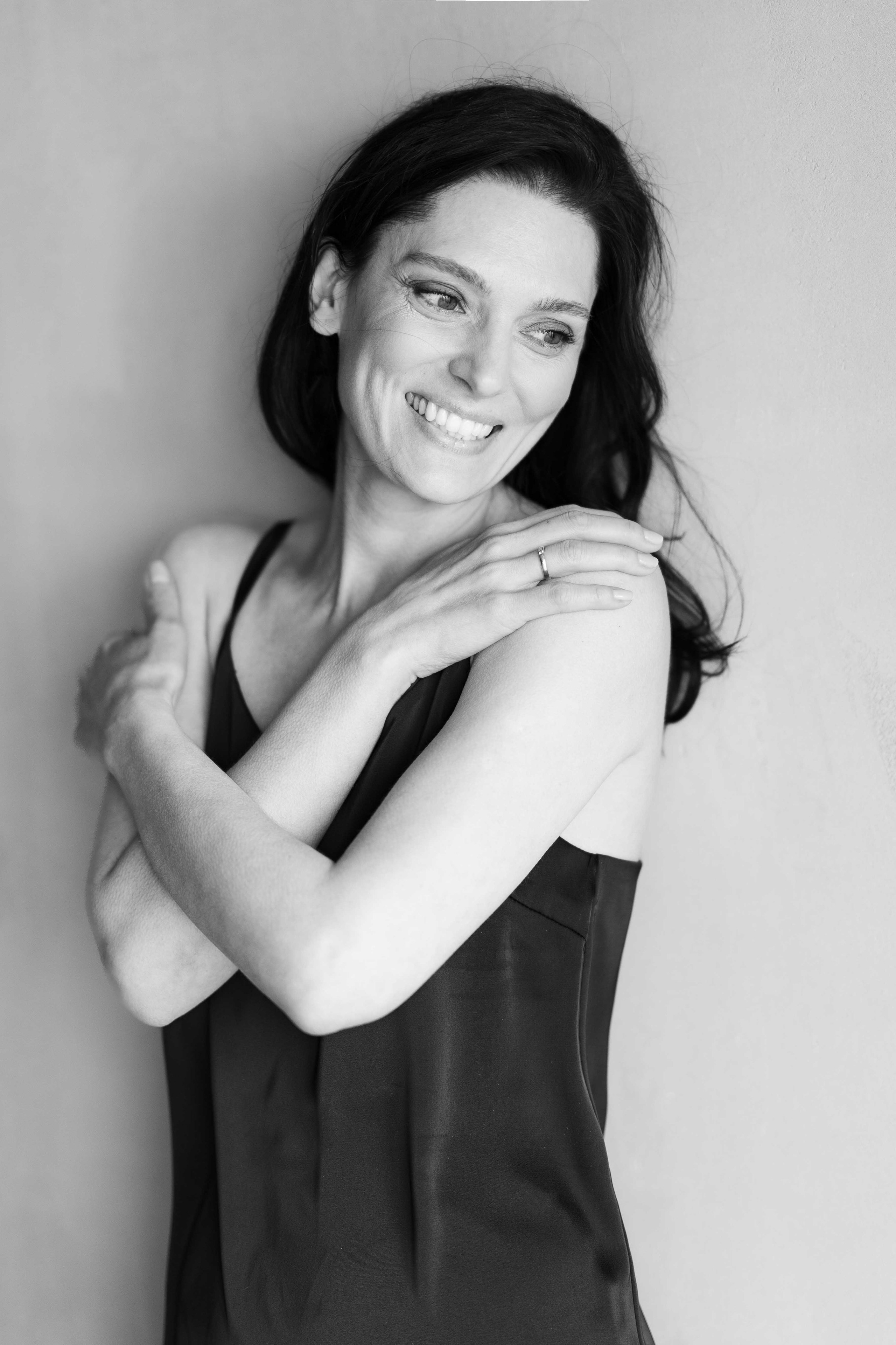 Женский портретный фотограф 35+ Воронеж. Добро пожаловать в магию ЧБ портрета