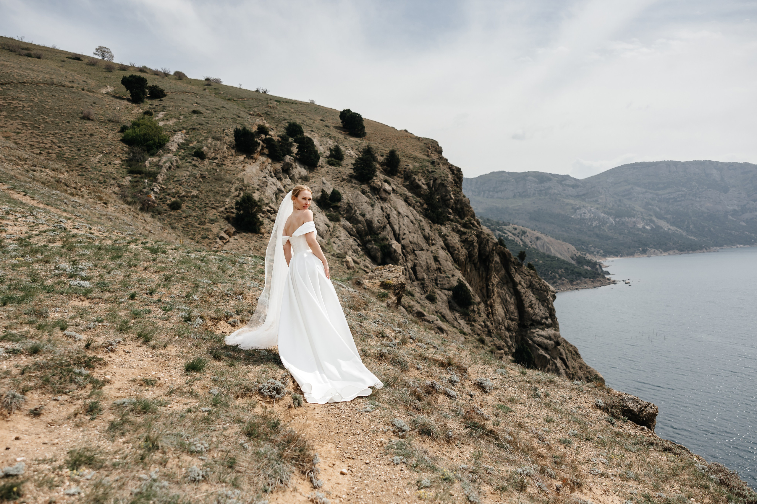 Анонс свадьбы Алены и Алексея. Весенняя Балаклава и Ливадийский дворец. Свадебный фотограф в Крыму и Севастополе Ольга Баскакова