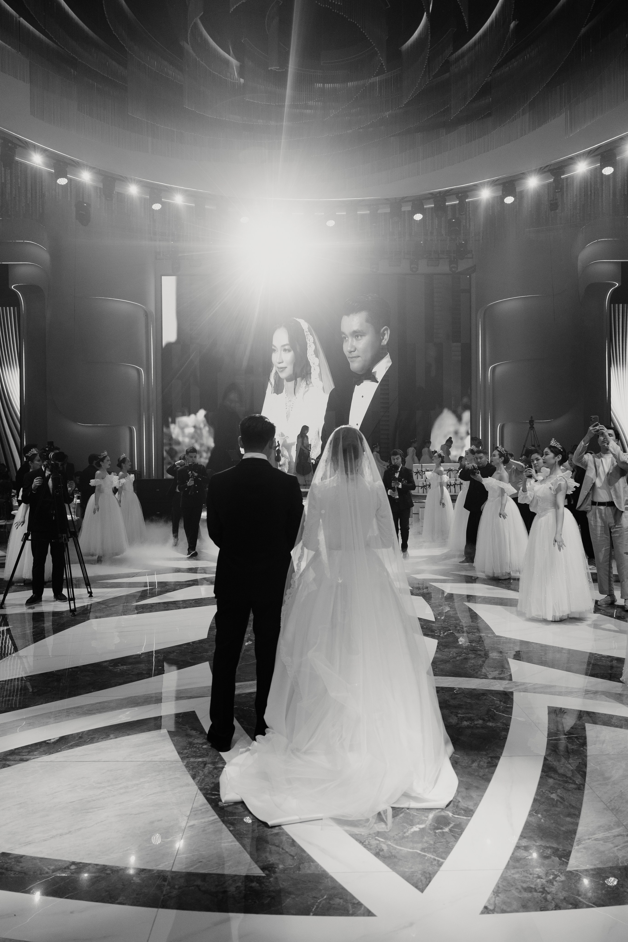 Kazbek & Asyly. Batr Kanatkali