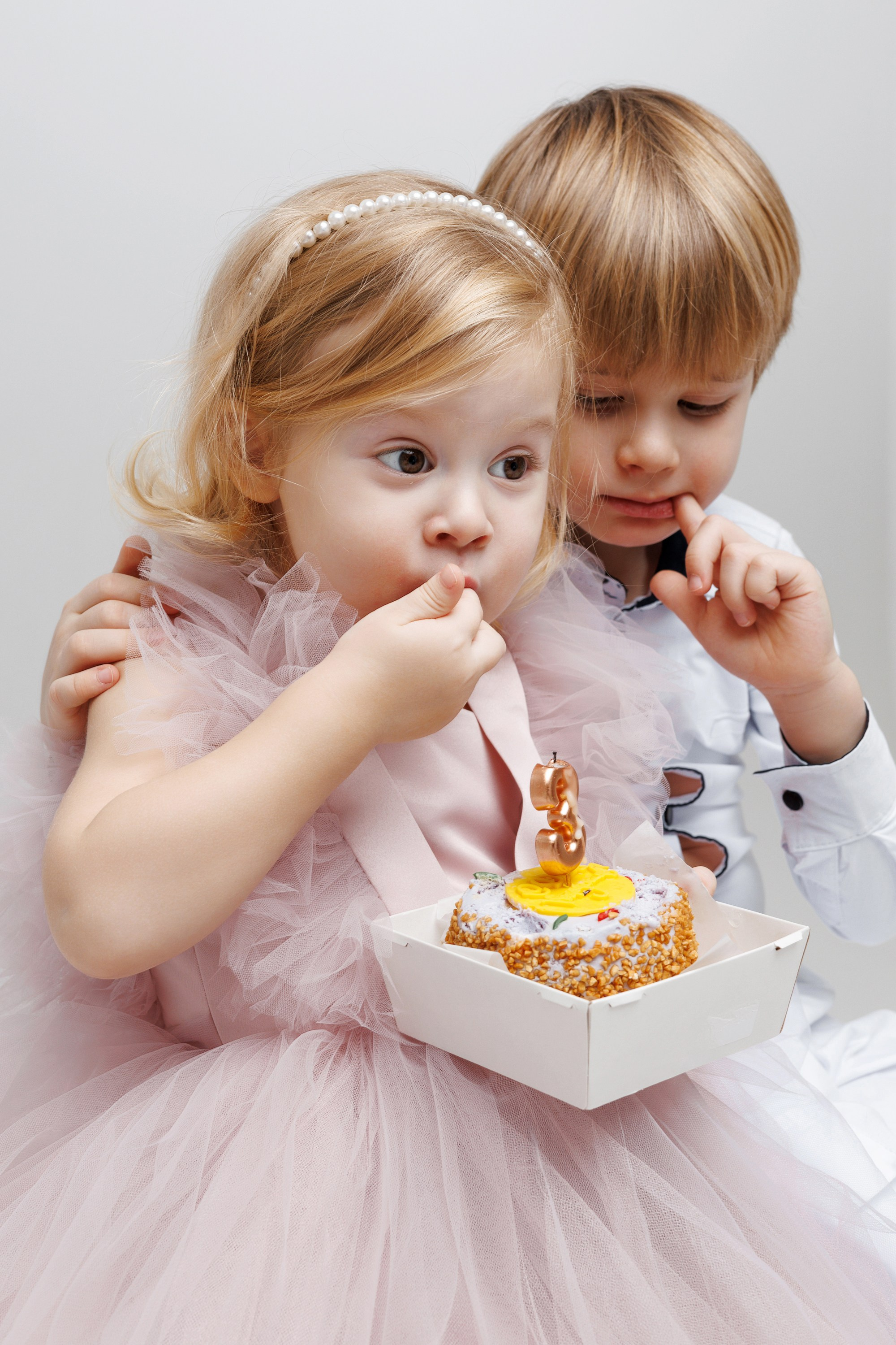 Съемка Дня Рождения Алисы в фотостудии CROSS-STUDIO зал IDEAL. Свадебный и семейный фотограф в Москве и МО Елена Агапова