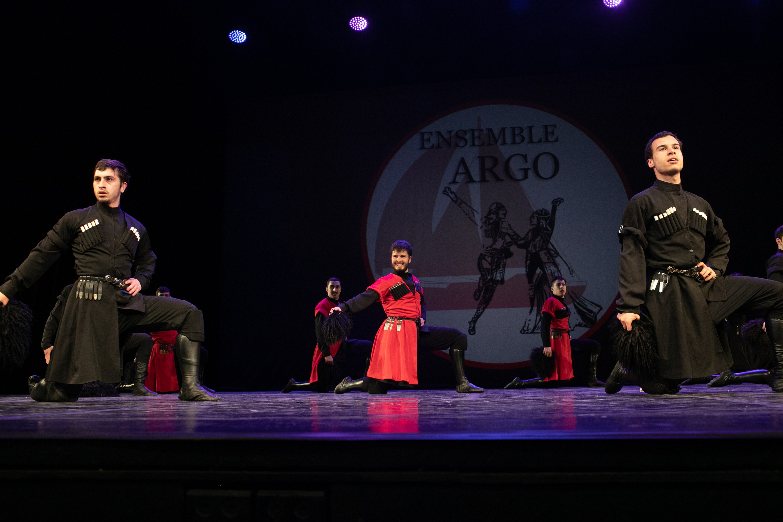 Концерт, грузинские танцы. Art photographer Nino