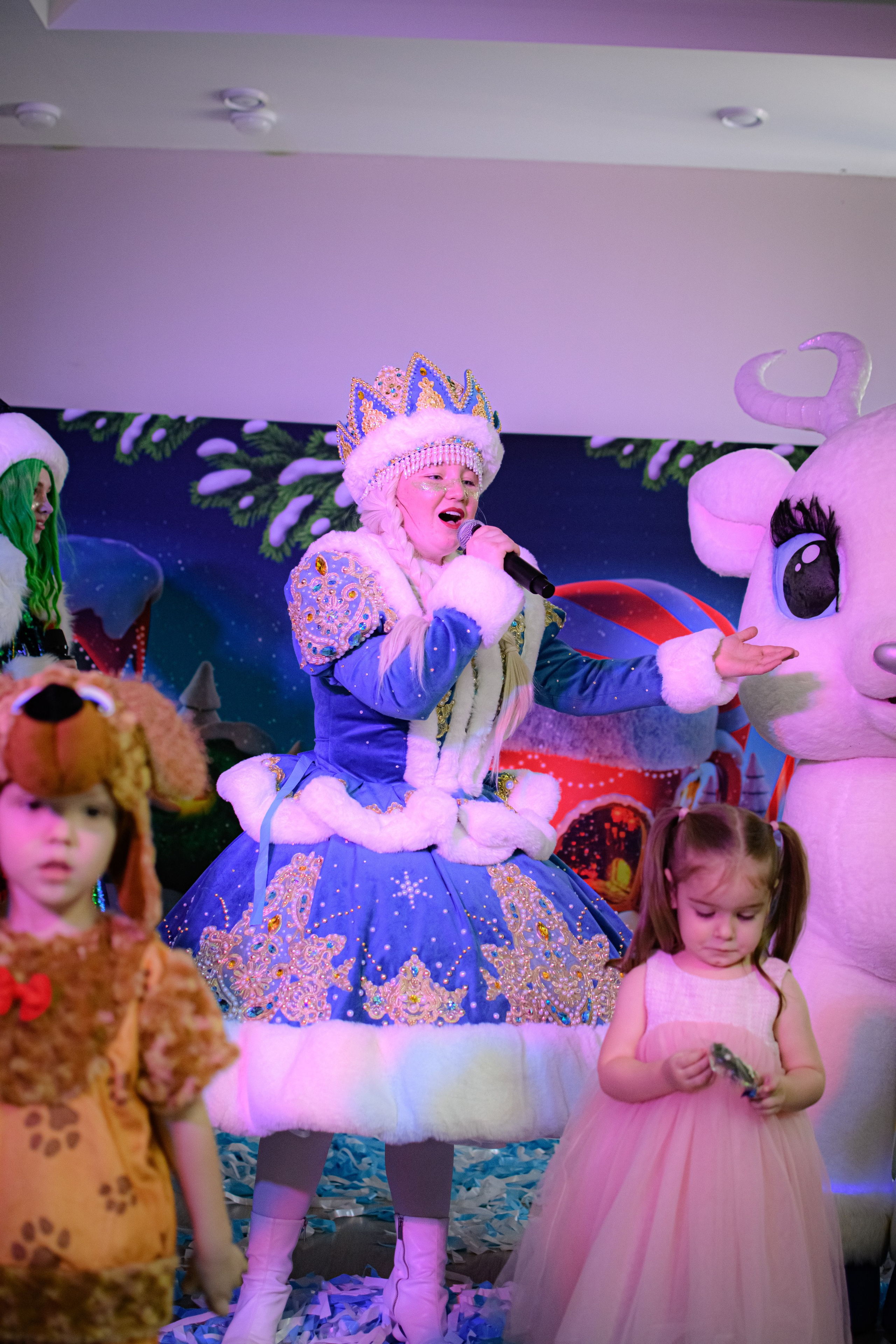 HAPPY NEW YEAR. Photokarish