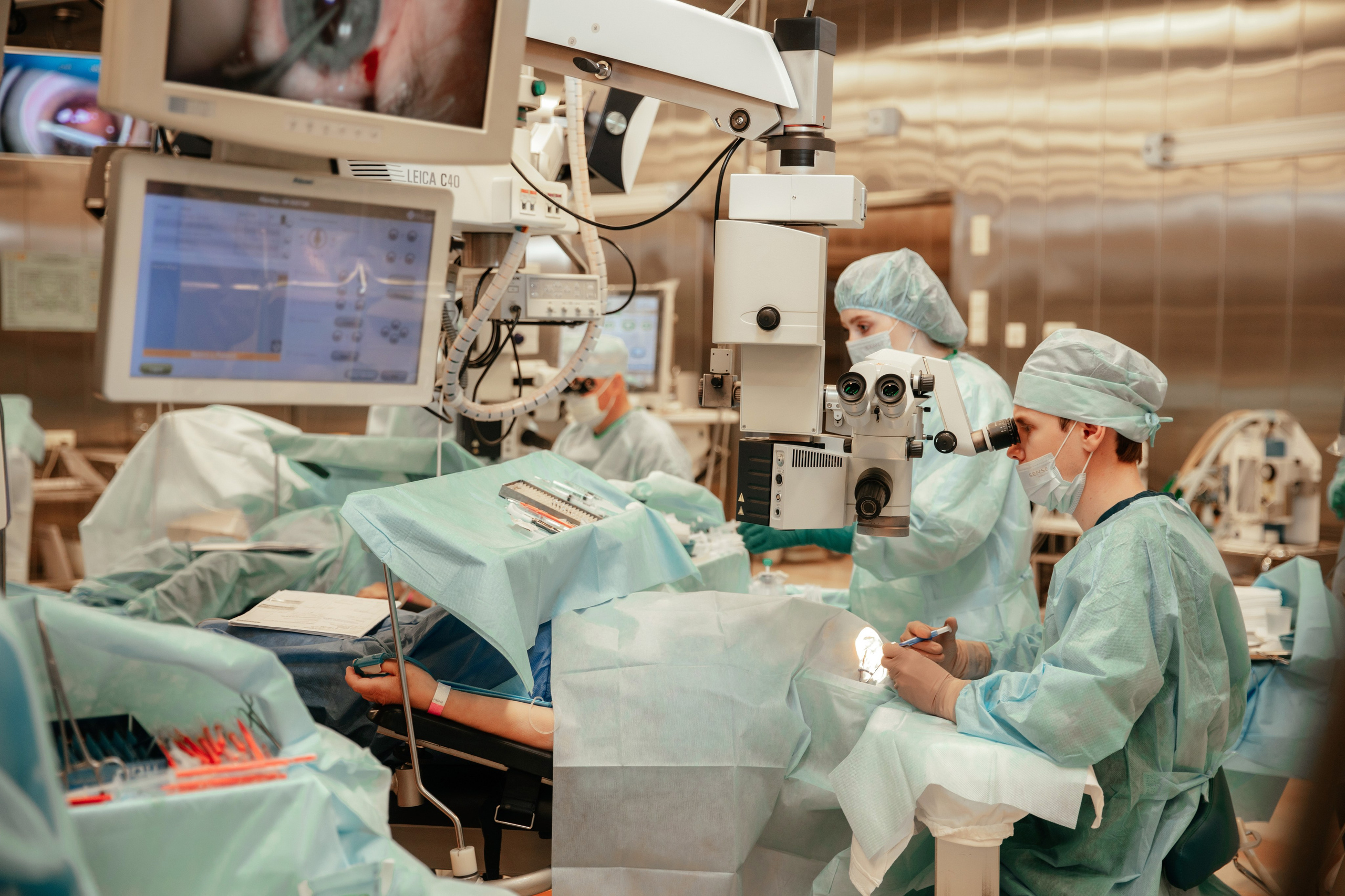 Фотосъемка в МНТК «микрохирургия глаза». Фотограф для бизнеса Константин Брусницын в Екатеринбурге