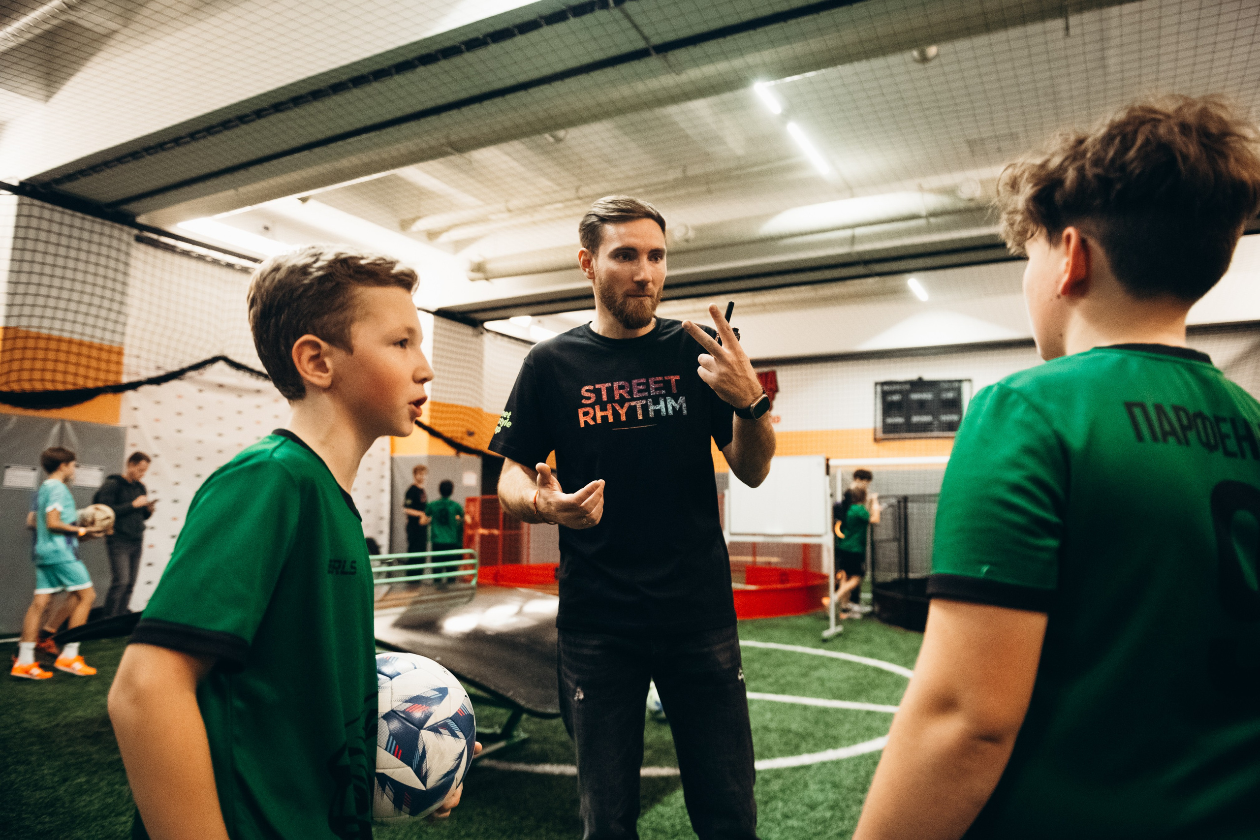 Турнир по футбольному фристайлу, панне и теннисболу