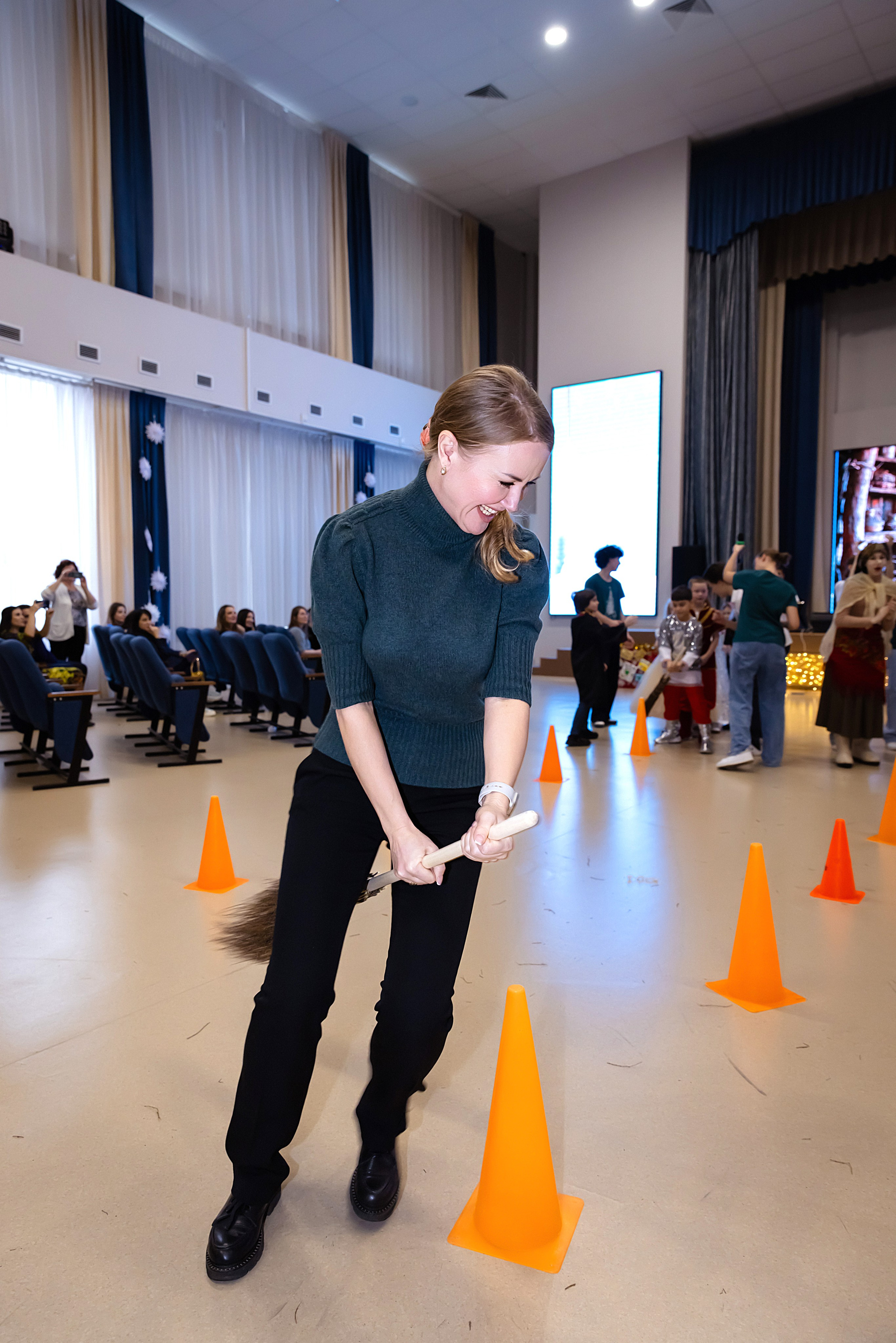 Новогодний праздник 1 В класс! Гимназия № 23. Фотограф и Видеограф в Краснодаре Юлия Солодченко