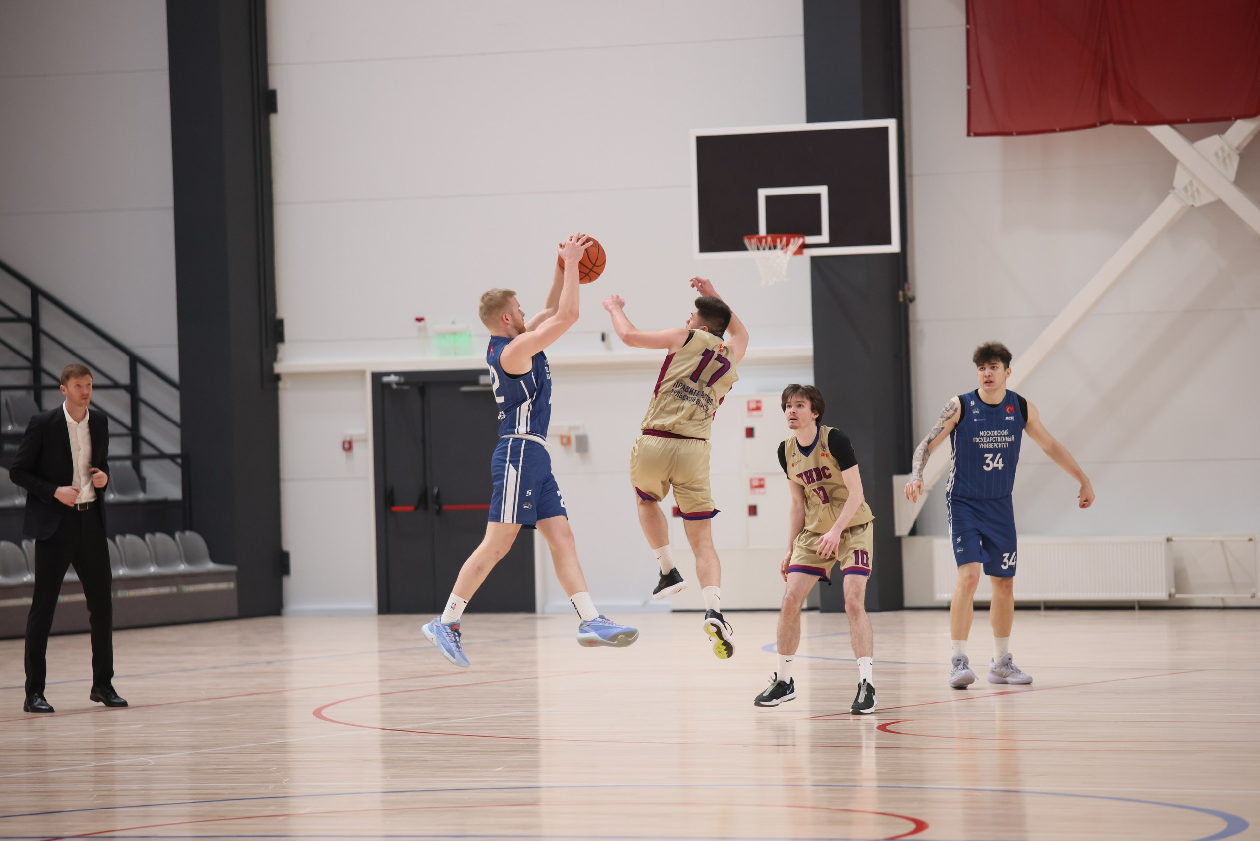 Баскетбол ТулГу VS МГУ. Фотограф в Туле Крупский АнДРей. Фотостудия «КАДР71» в Туле