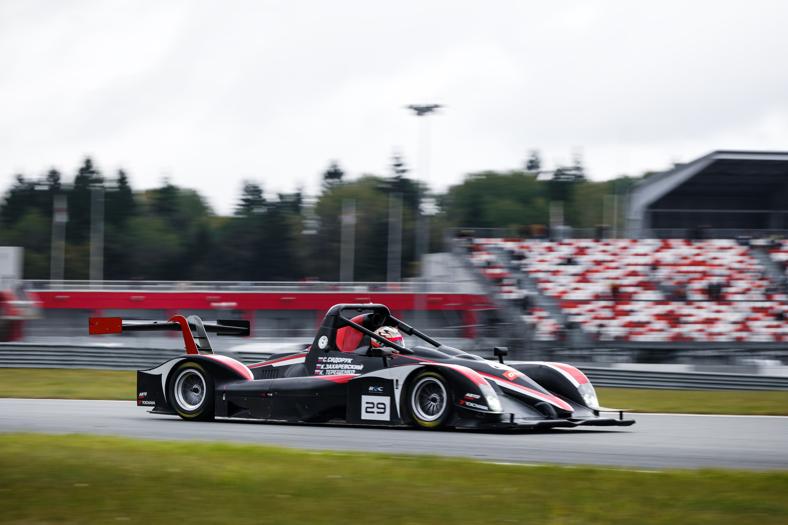 Российская серия гонок на выносливость. Авто и мотоспорт — фотограф Антон Медведев iCoguar