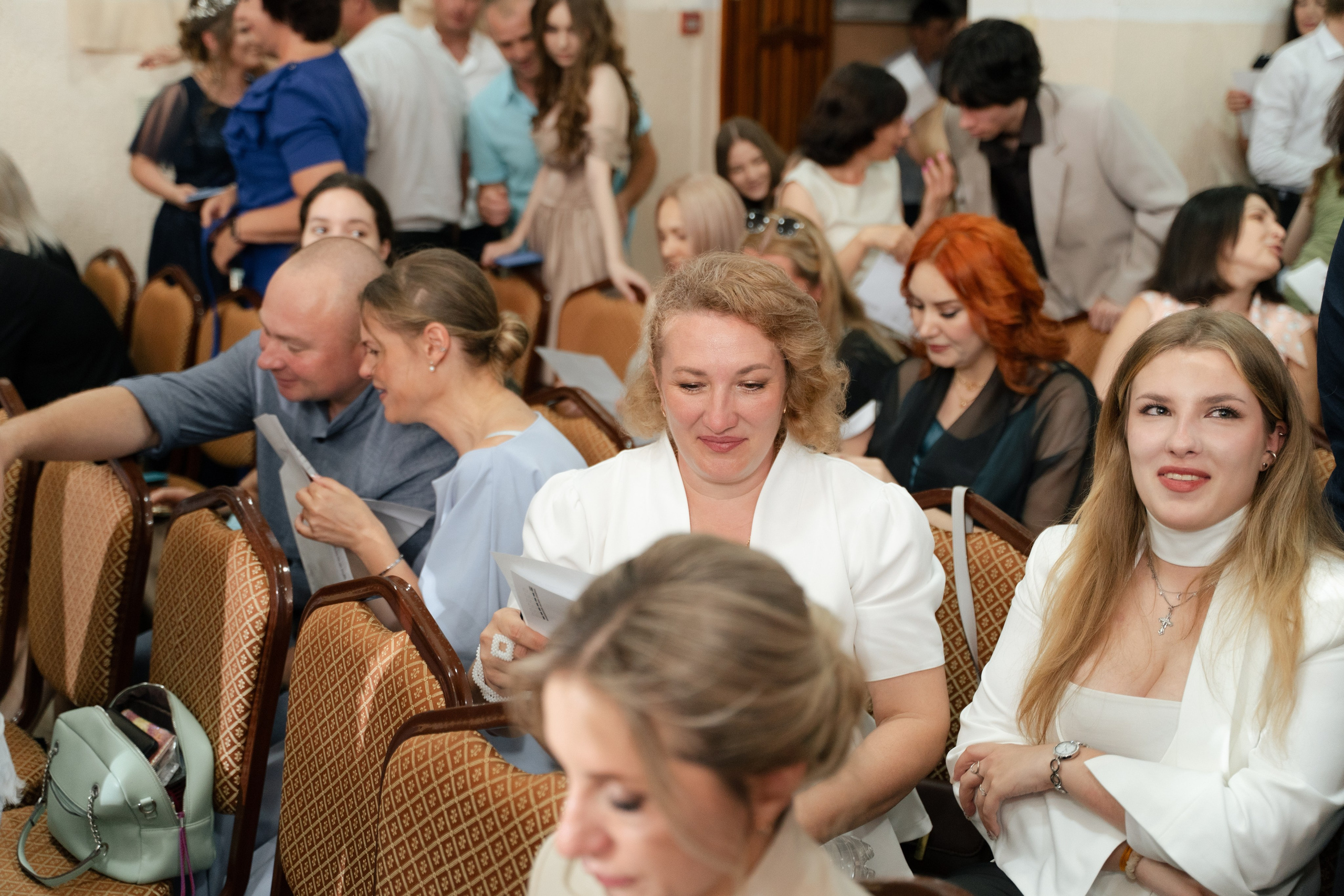 40 Школа 11 класс вручение аттестатов. Выпускные альбомы Натальи Бутко: Новороссийск, Анапа, Геленджик