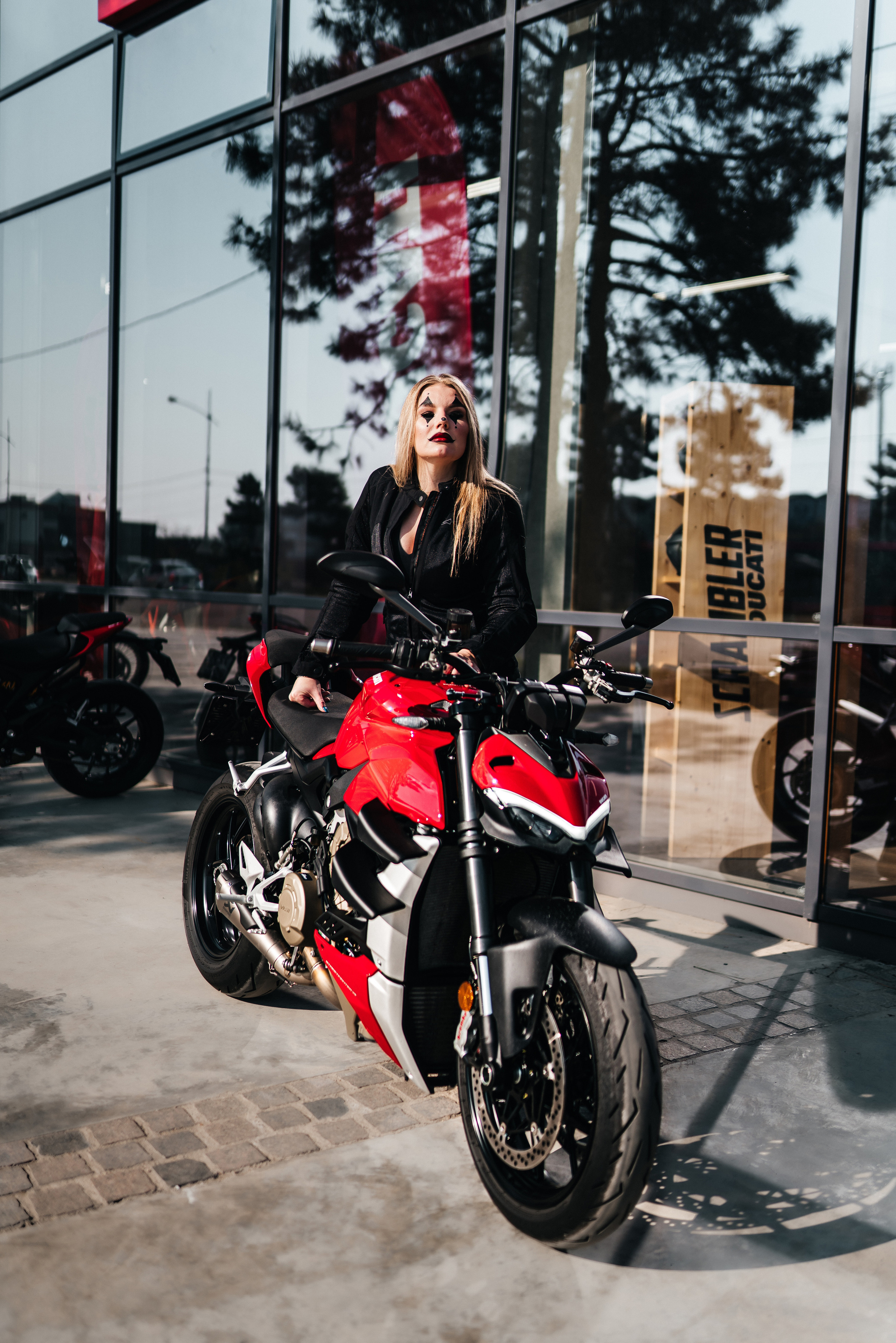 Ducati крансодар. Создаю контент для бизнеса- Андрей Корниенко и упаковываю компании и экспертов в Краснодаре