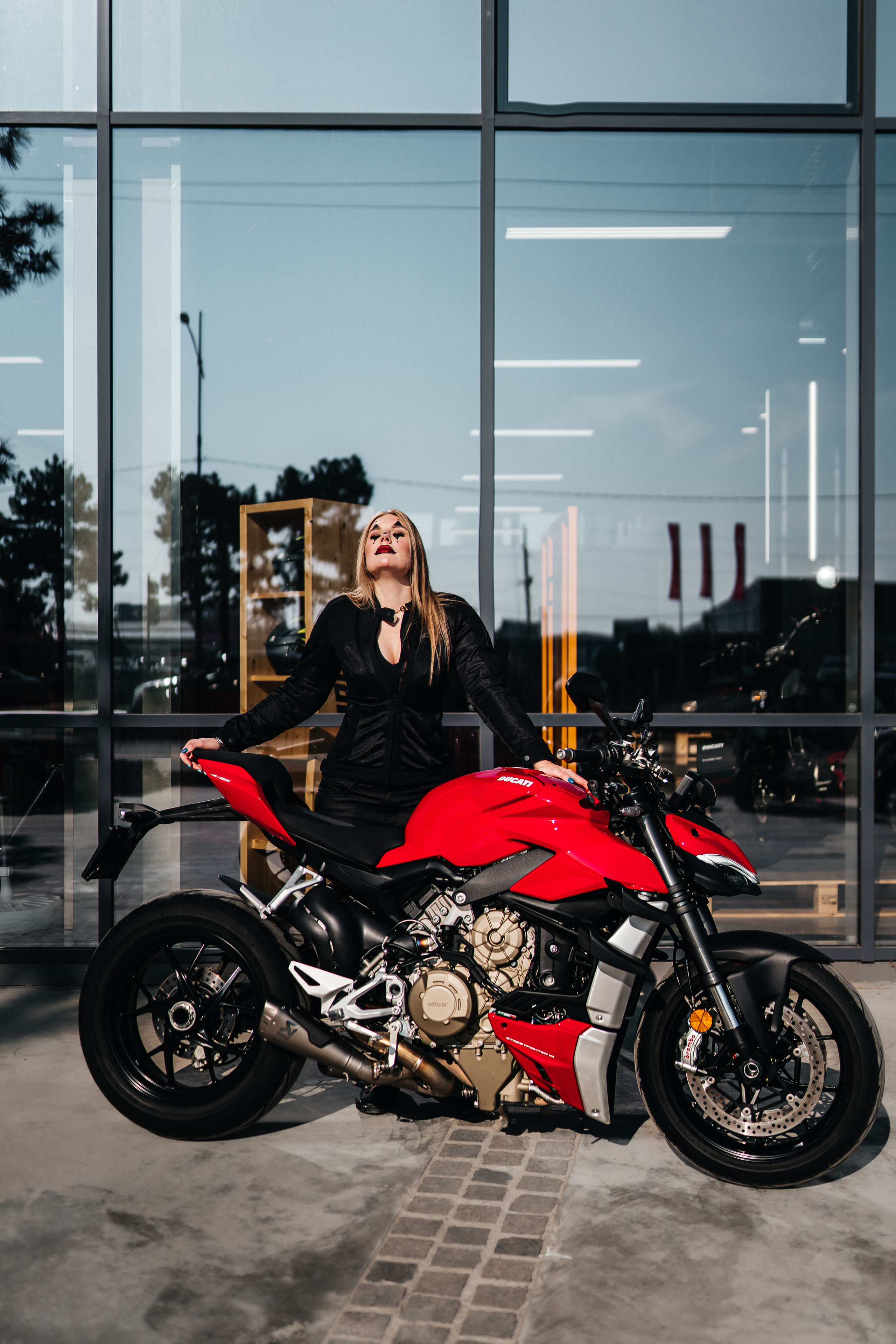 Ducati крансодар. Создаю контент для бизнеса- Андрей Корниенко и упаковываю компании и экспертов в Краснодаре