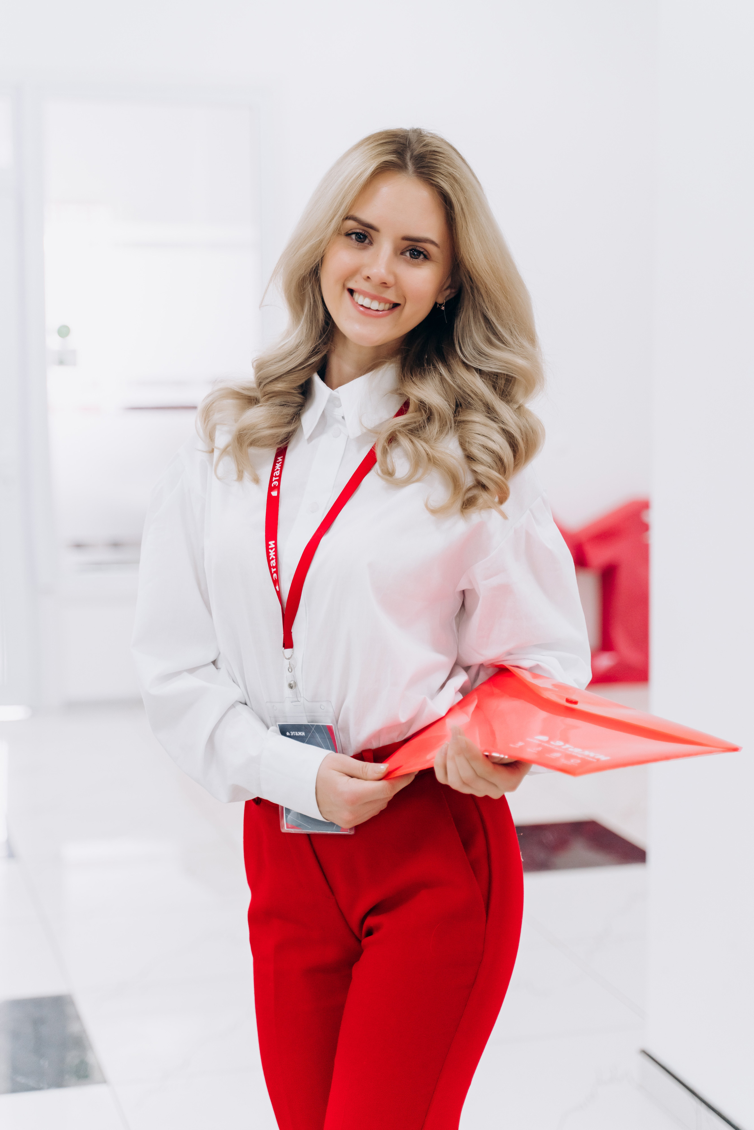 Этажи Краснодар. Создаю контент для бизнеса- Андрей Корниенко и упаковываю компании и экспертов в Краснодаре