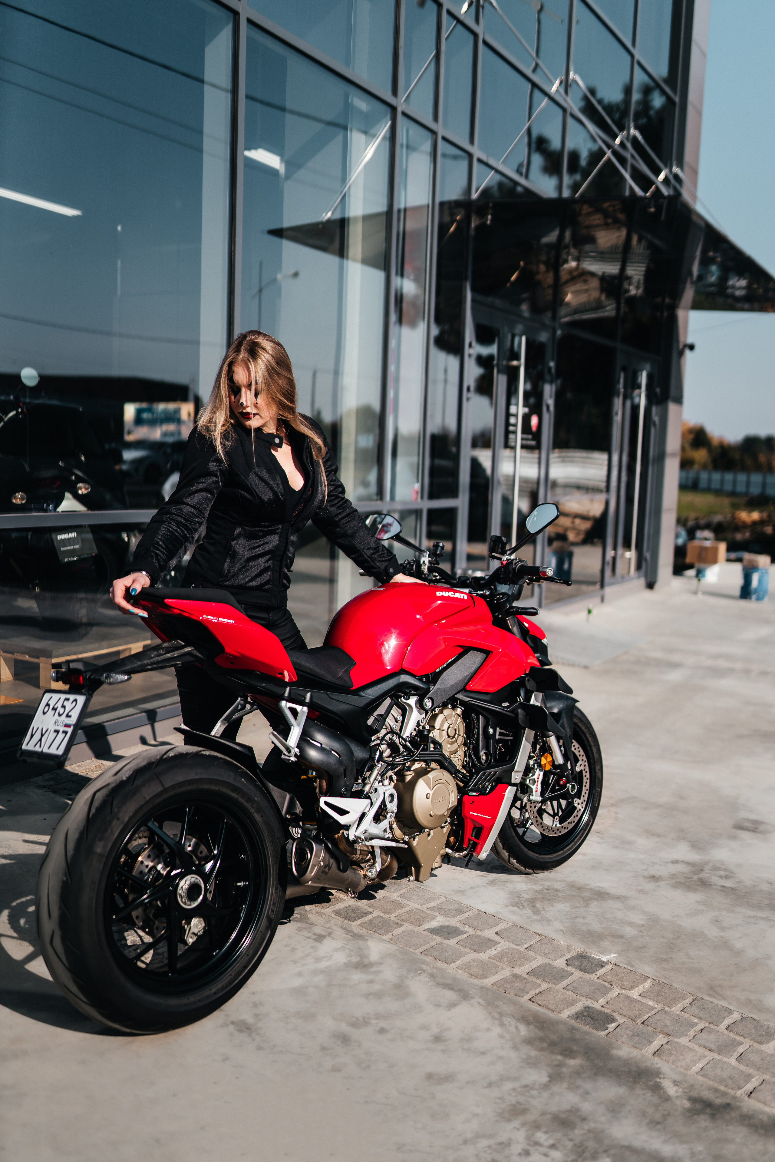 Ducati крансодар. Создаю контент для бизнеса- Андрей Корниенко и упаковываю компании и экспертов в Краснодаре