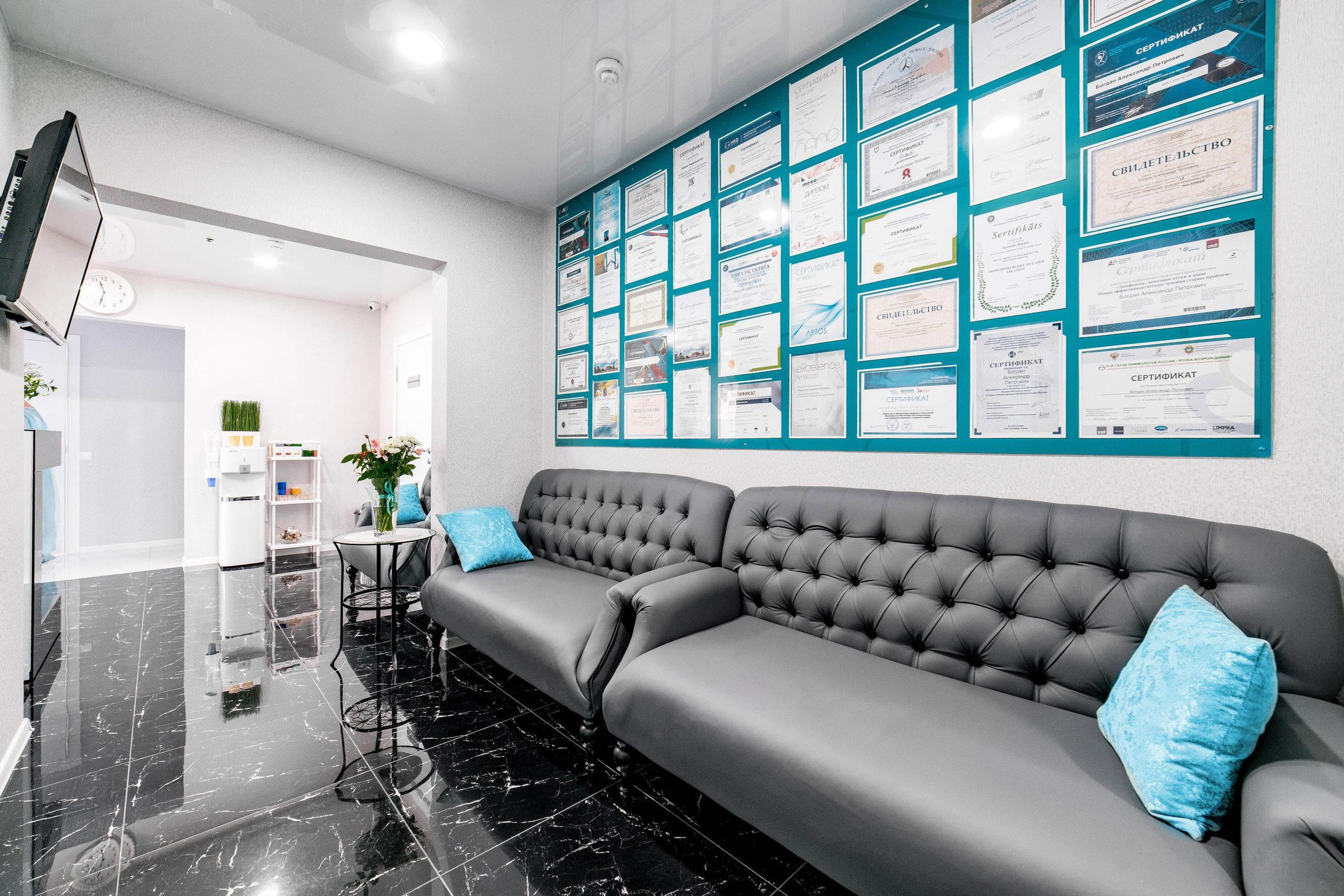 Fleboart Краснодар. Создаю контент для бизнеса- Андрей Корниенко и упаковываю компании и экспертов в Краснодаре