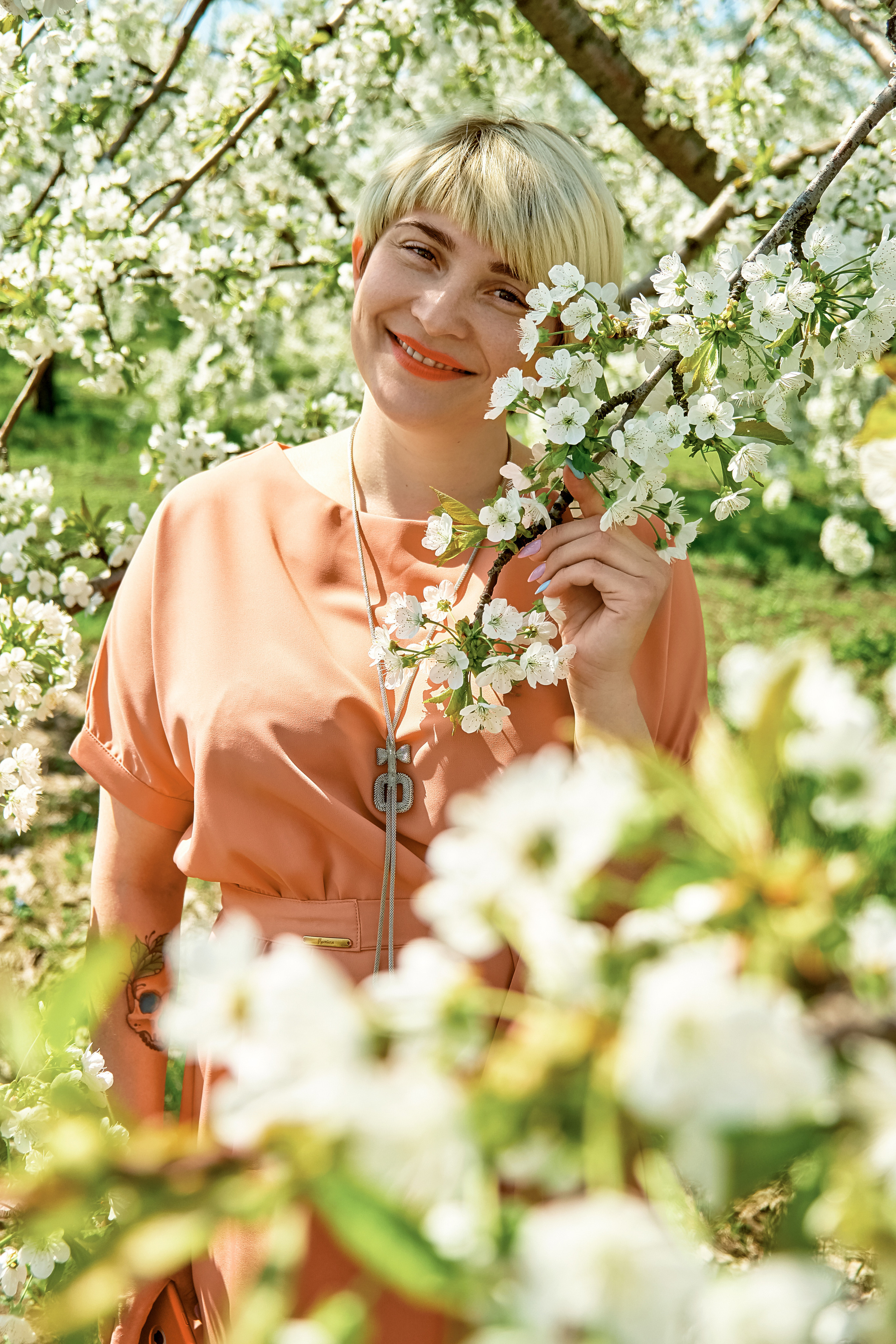 Фотосессия в цветущих садах. Фотограф Таганрог Анна Трайжон