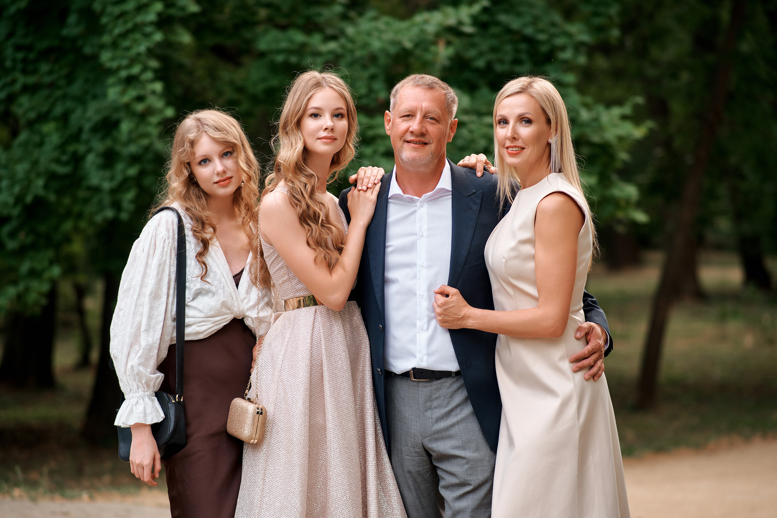 Семейная фотосессия перед выпускным. Фотограф Таганрог Анна Трайжон