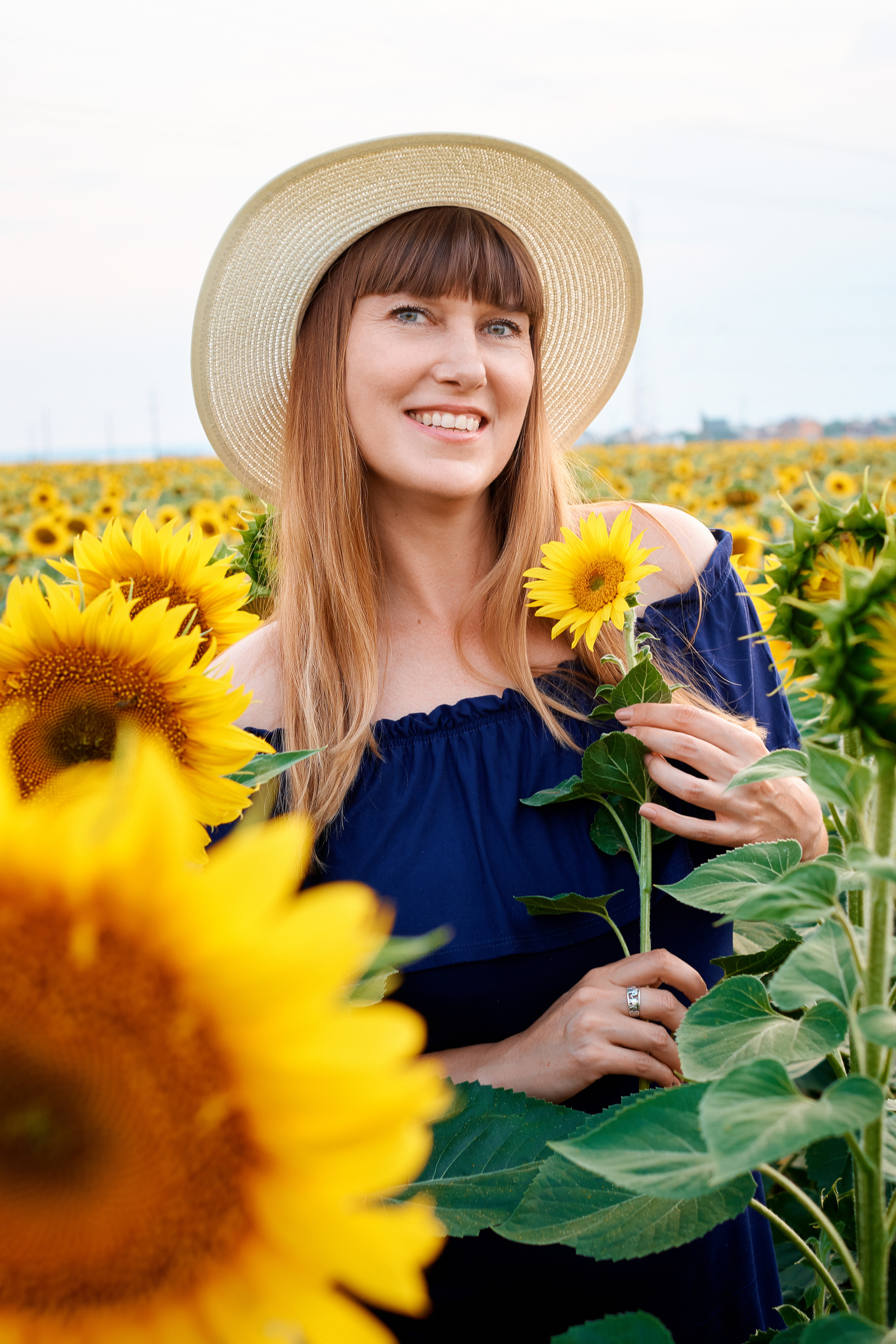 Наталья. Подсолнухи. Фотограф Таганрог Анна Трайжон