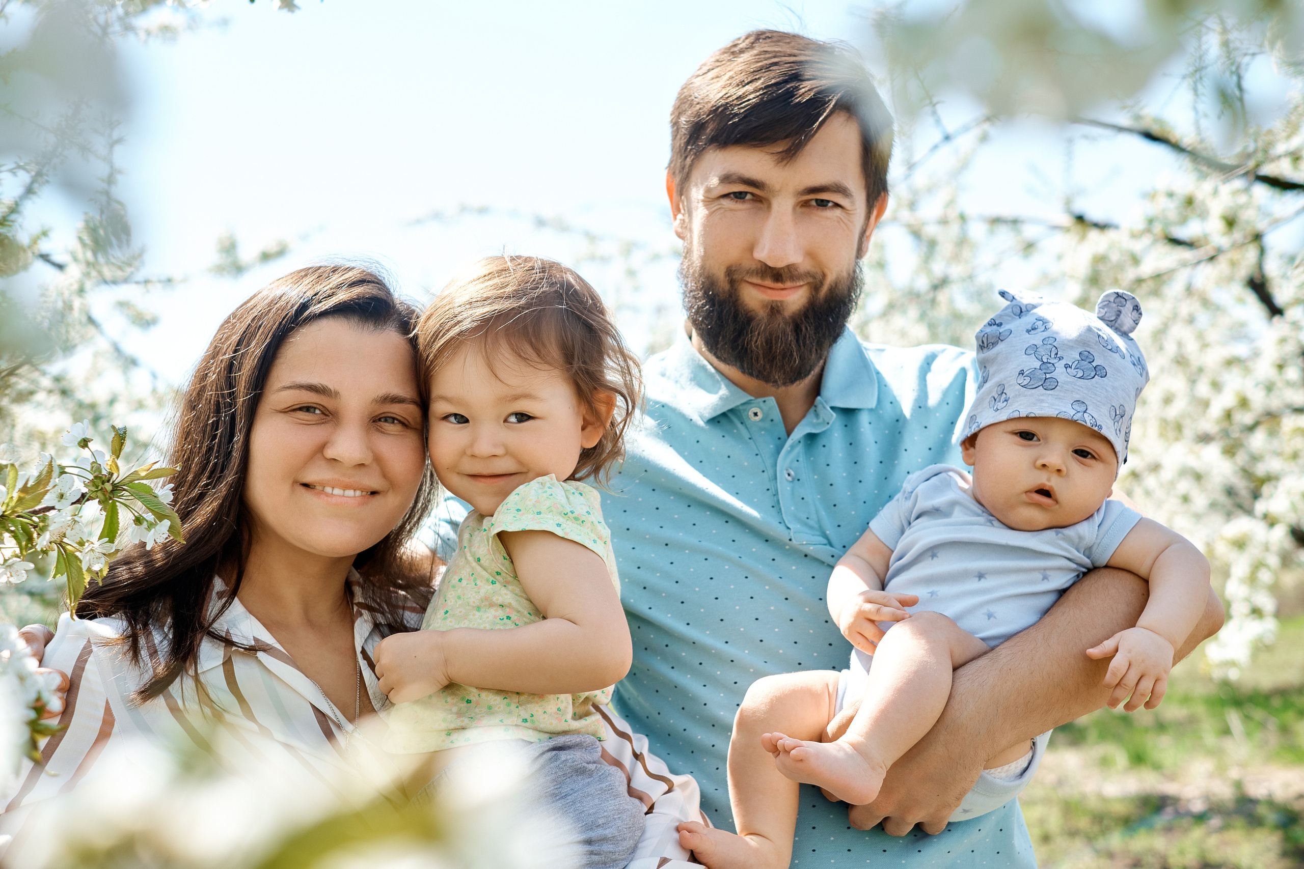 Фотосессия в цветущих садах. Фотограф Таганрог Анна Трайжон