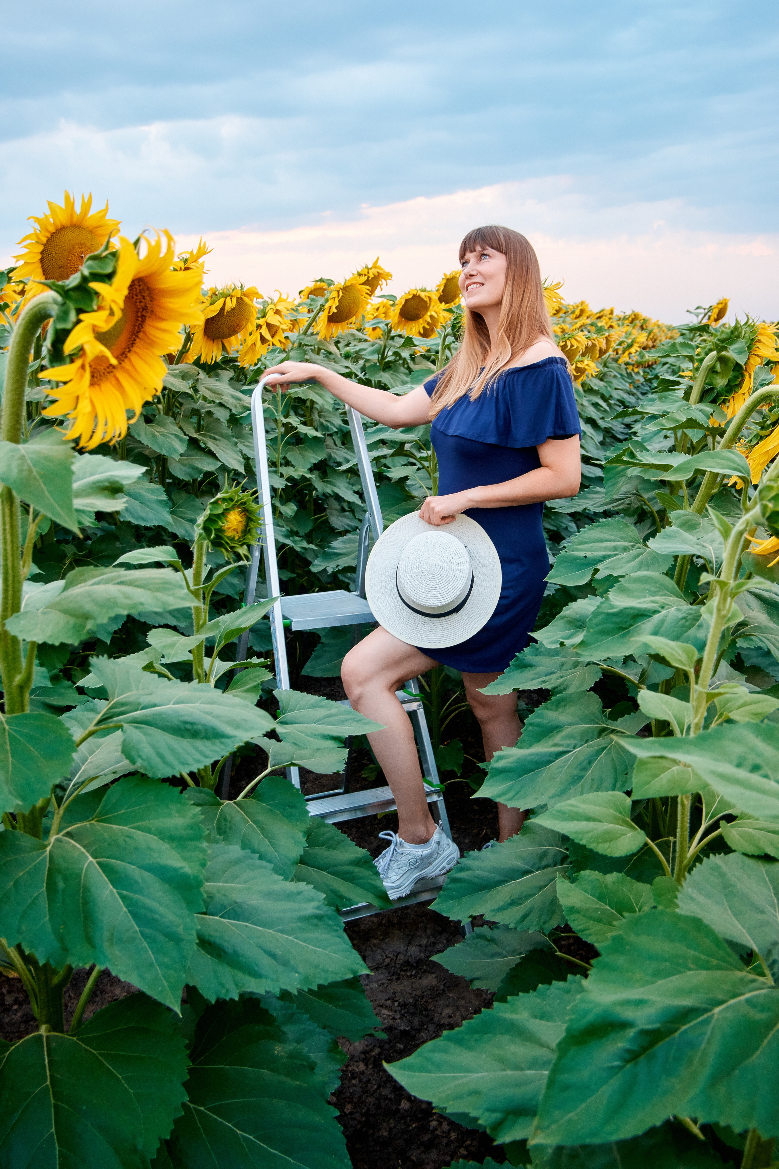 Наталья. Подсолнухи. Фотограф Таганрог Анна Трайжон