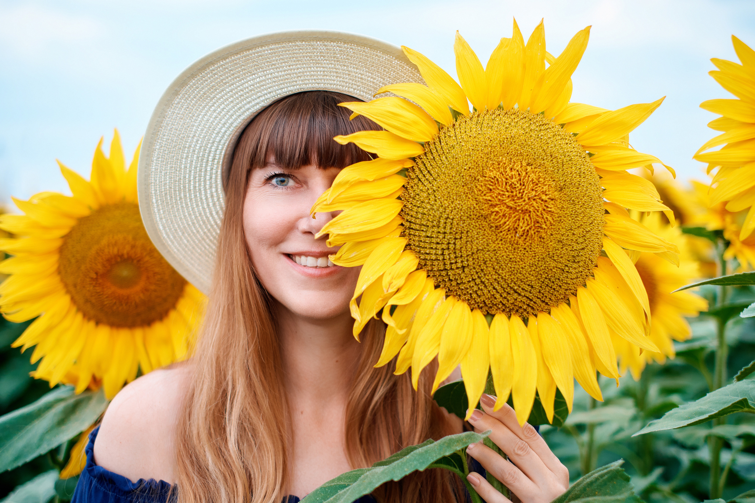 Наталья. Подсолнухи. Фотограф Таганрог Анна Трайжон