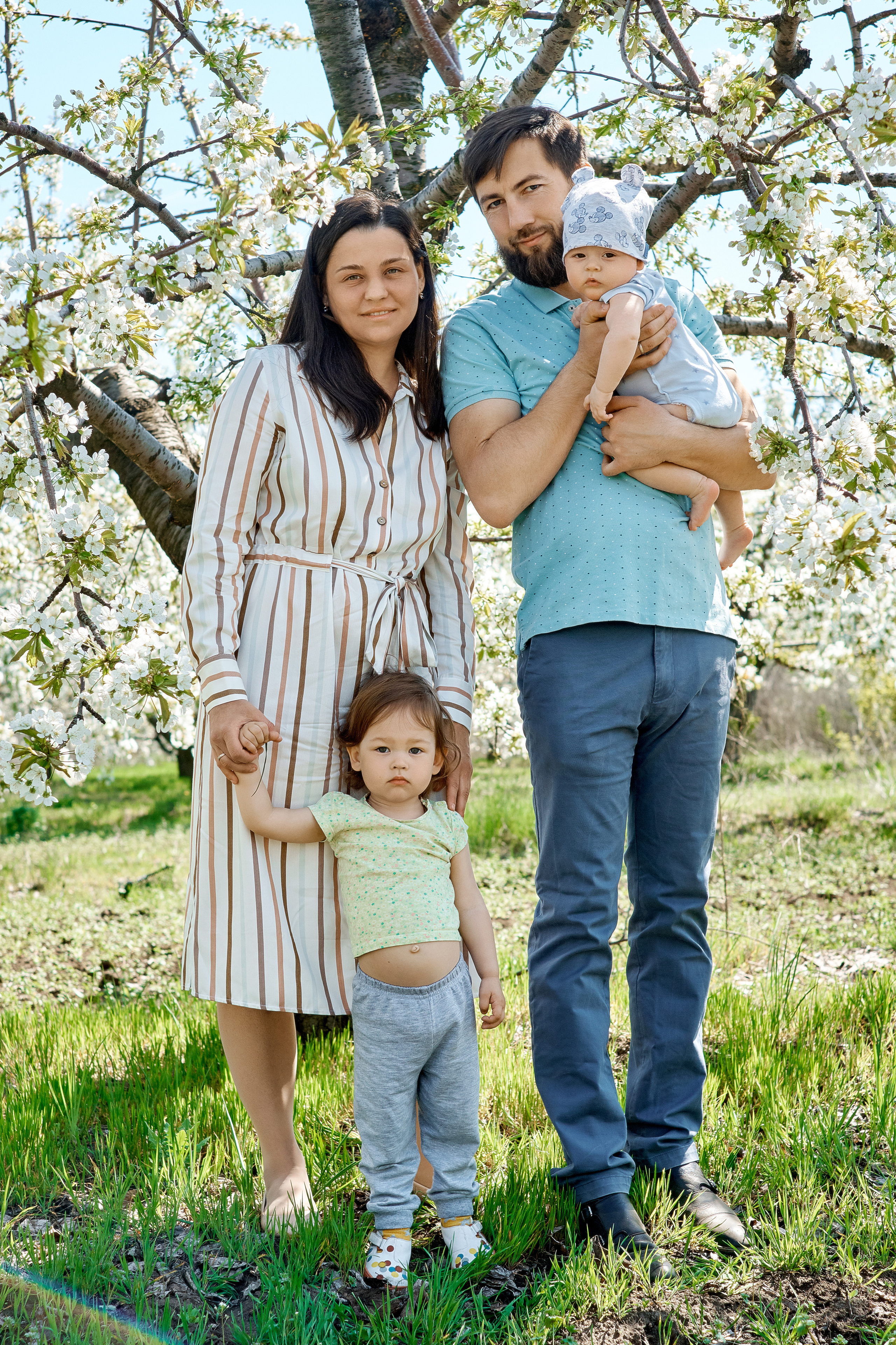 Фотосессия в цветущих садах. Фотограф Таганрог Анна Трайжон