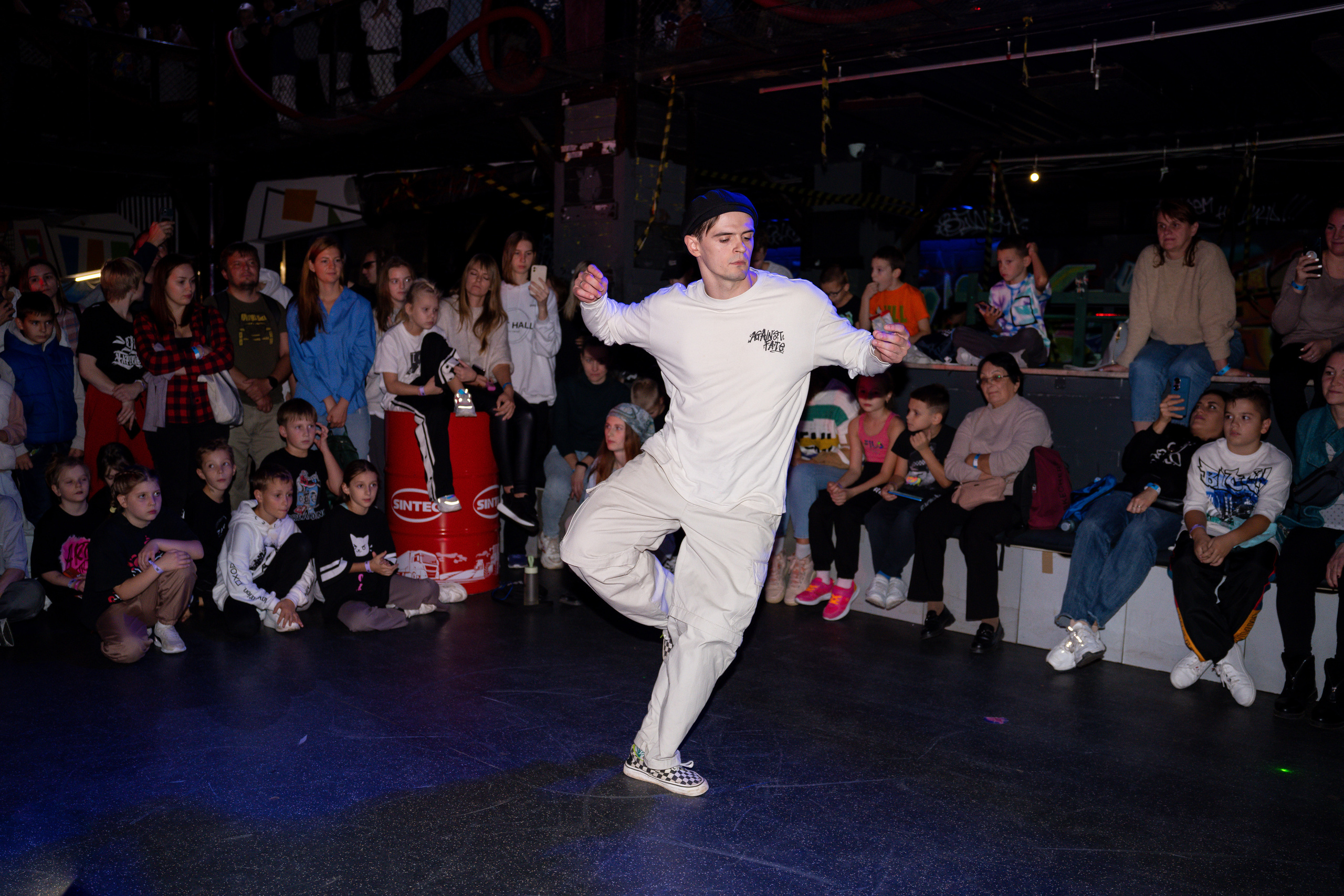 Репортажная фотосъемка танцев. Видеограф Алексей Жарков