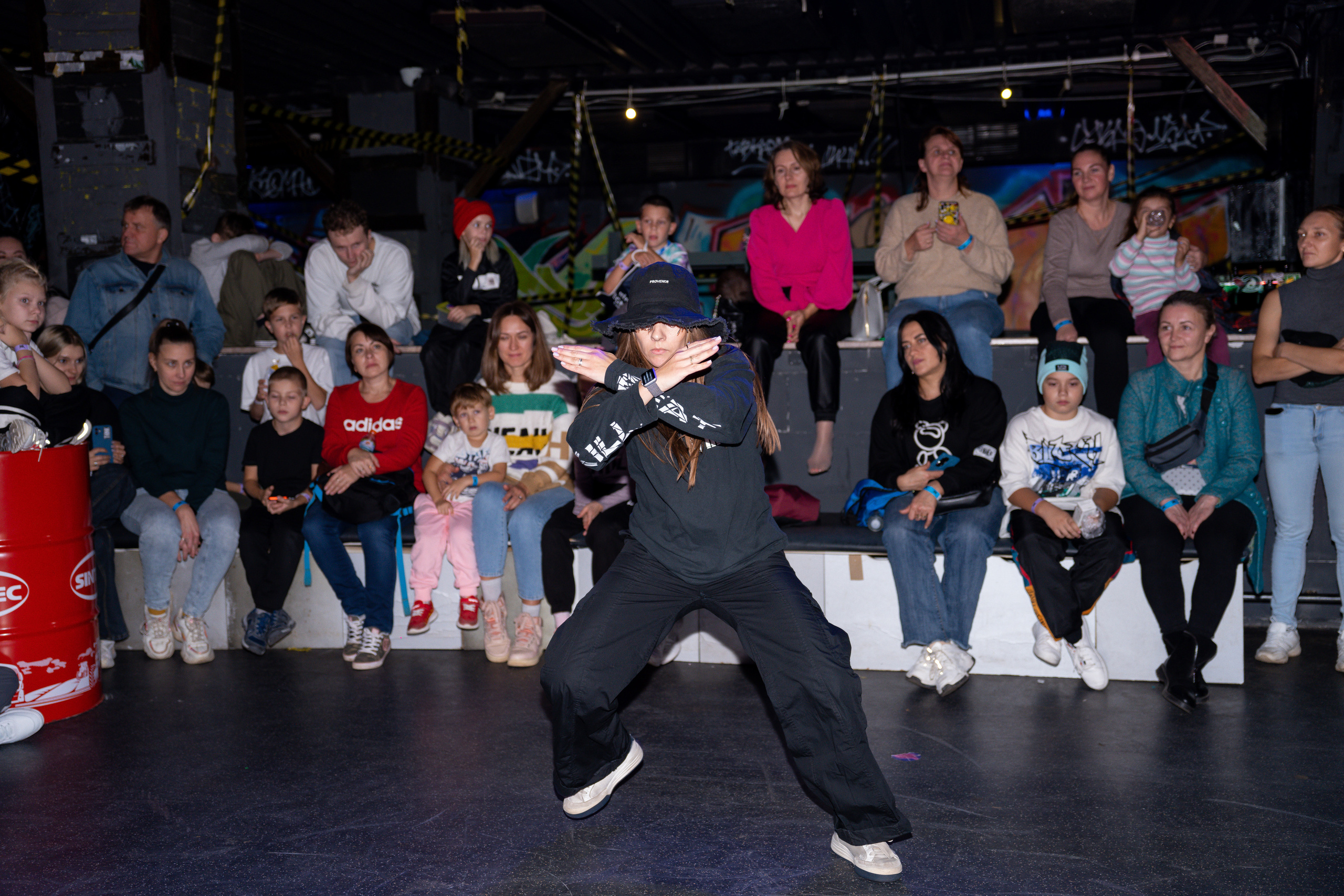 Репортажная фотосъемка танцев. Видеограф Алексей Жарков