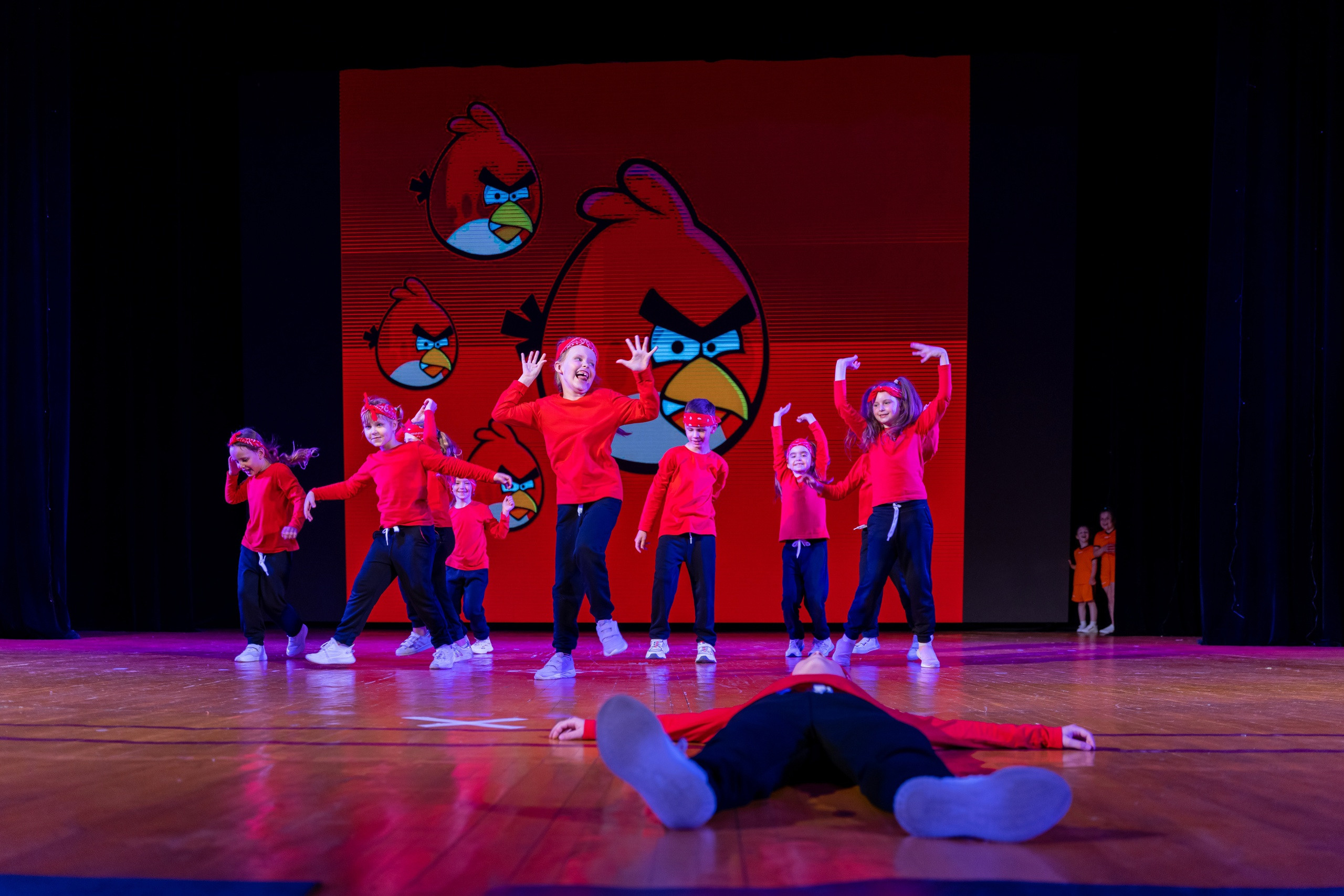 Репортажная фотосъемка танцев. Видеограф Алексей Жарков