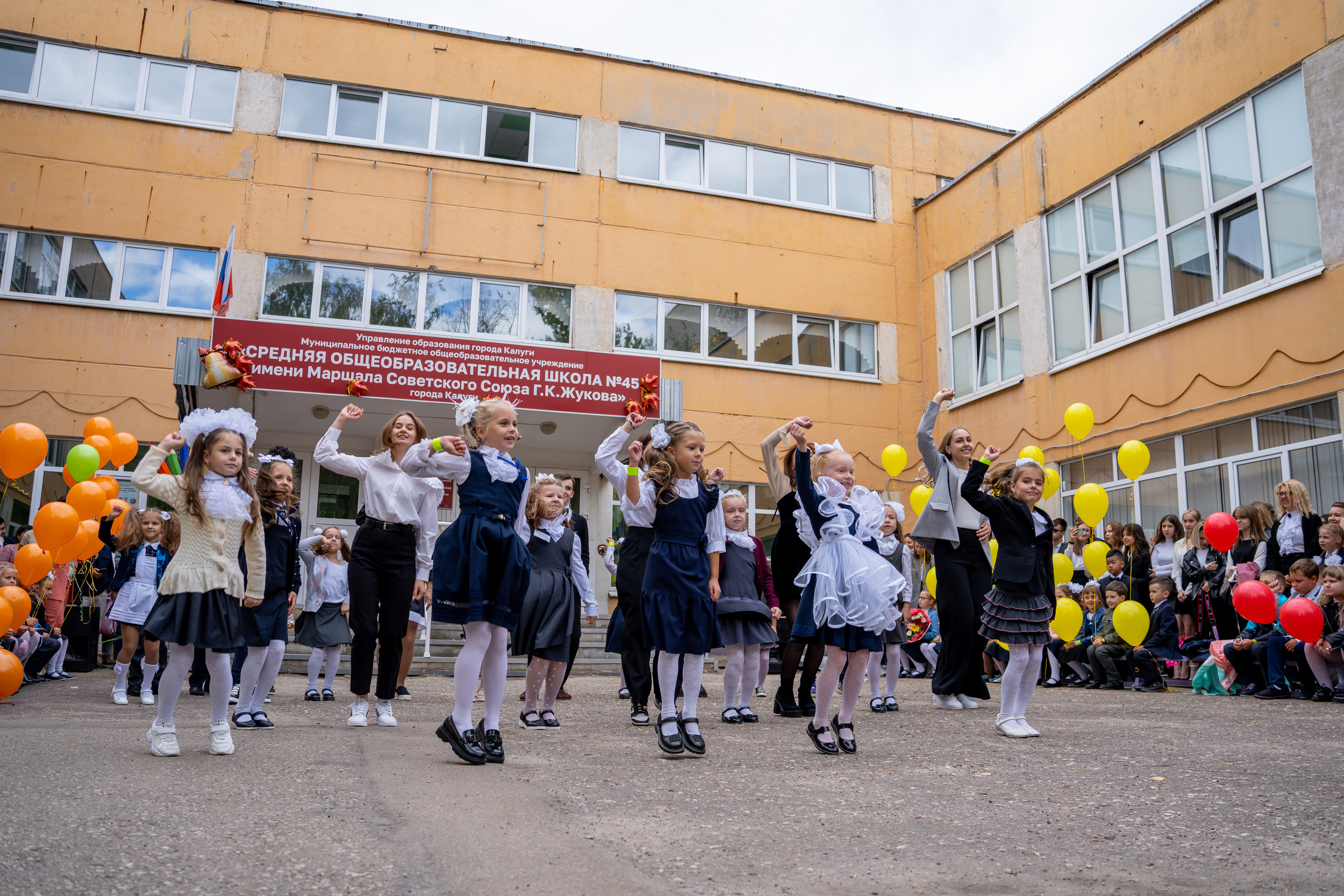 Школьное фото. Школьный фотограф. Фотограф в школу. Видеограф Алексей Жарков