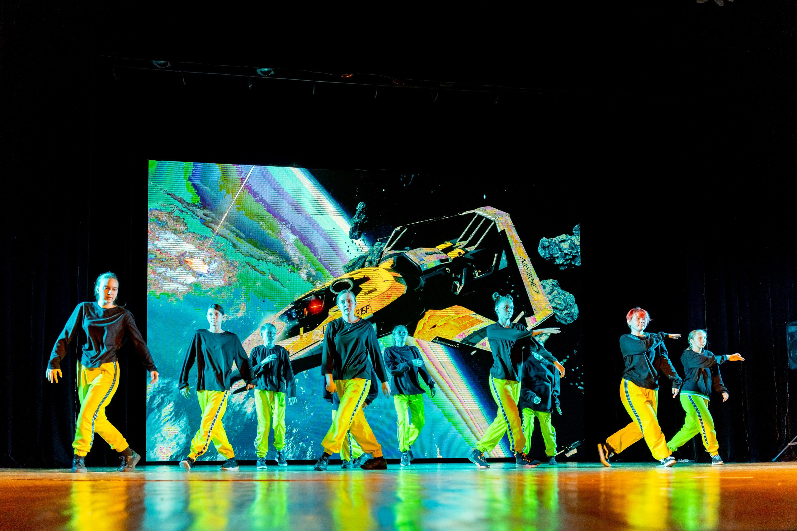 Репортажная фотосъемка танцев. Видеограф Алексей Жарков