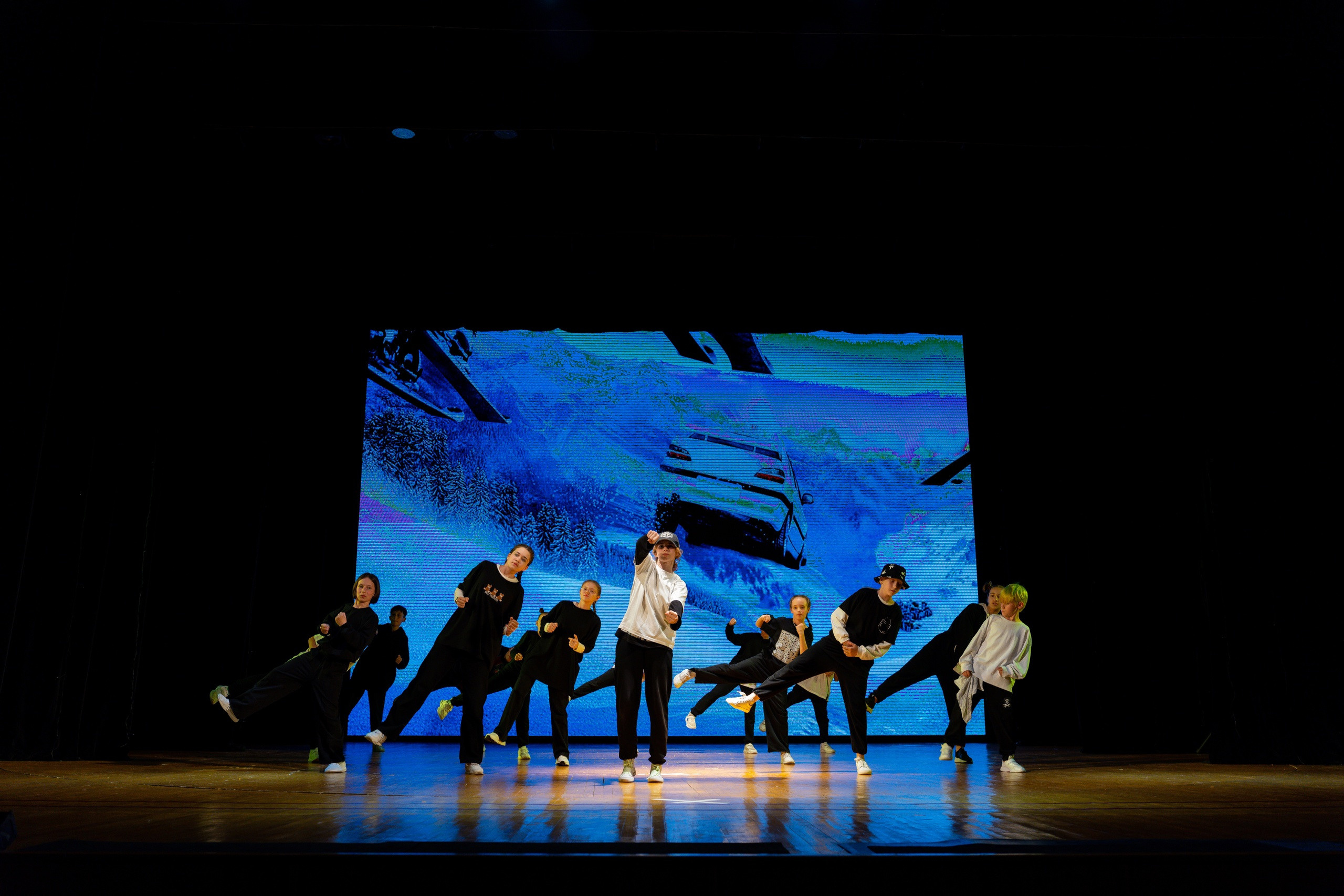 Репортажная фотосъемка танцев. Видеограф Алексей Жарков