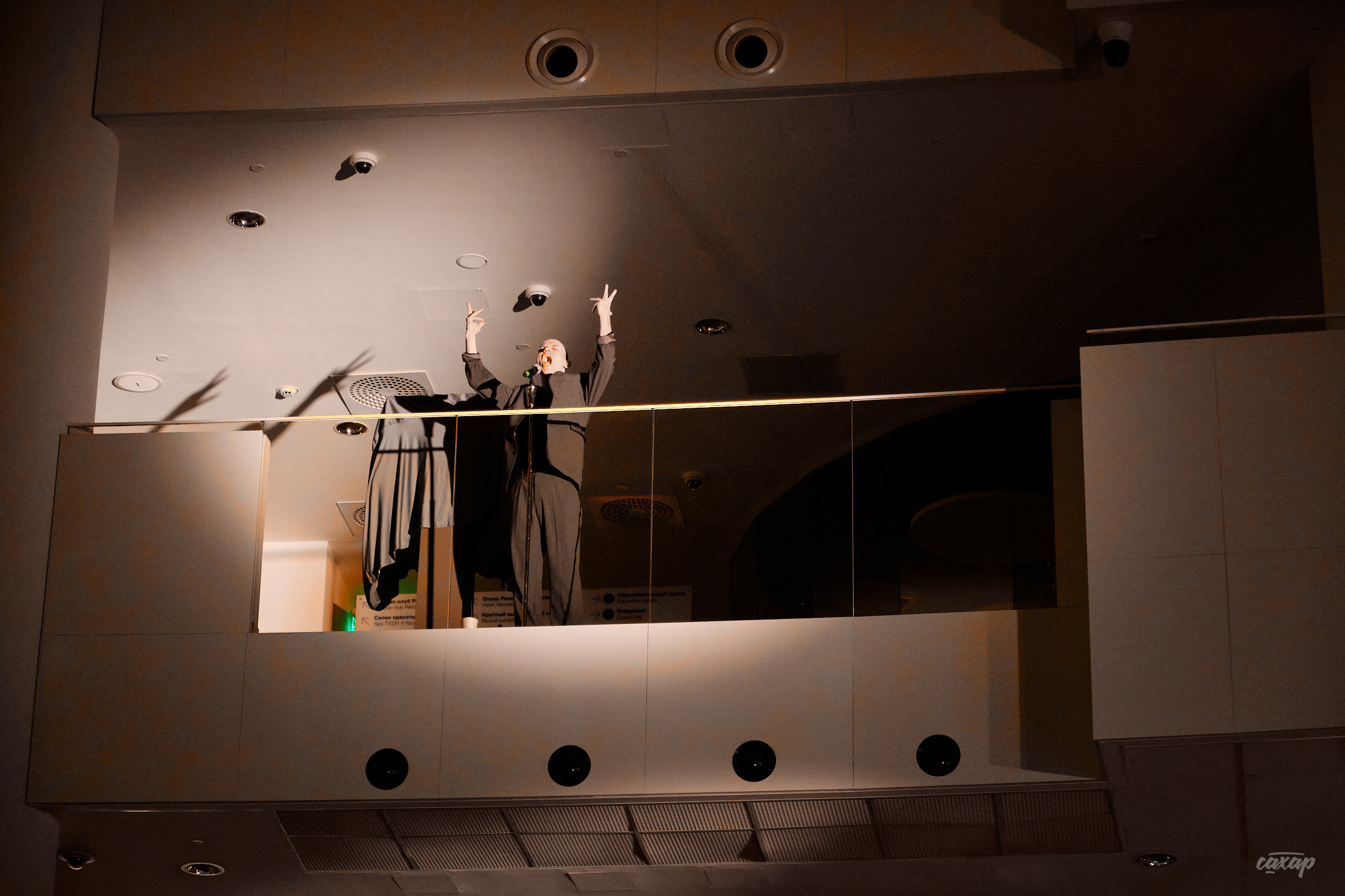 Shortparis. Профессиональный фотограф в Екатеринбурге Юра Сахар