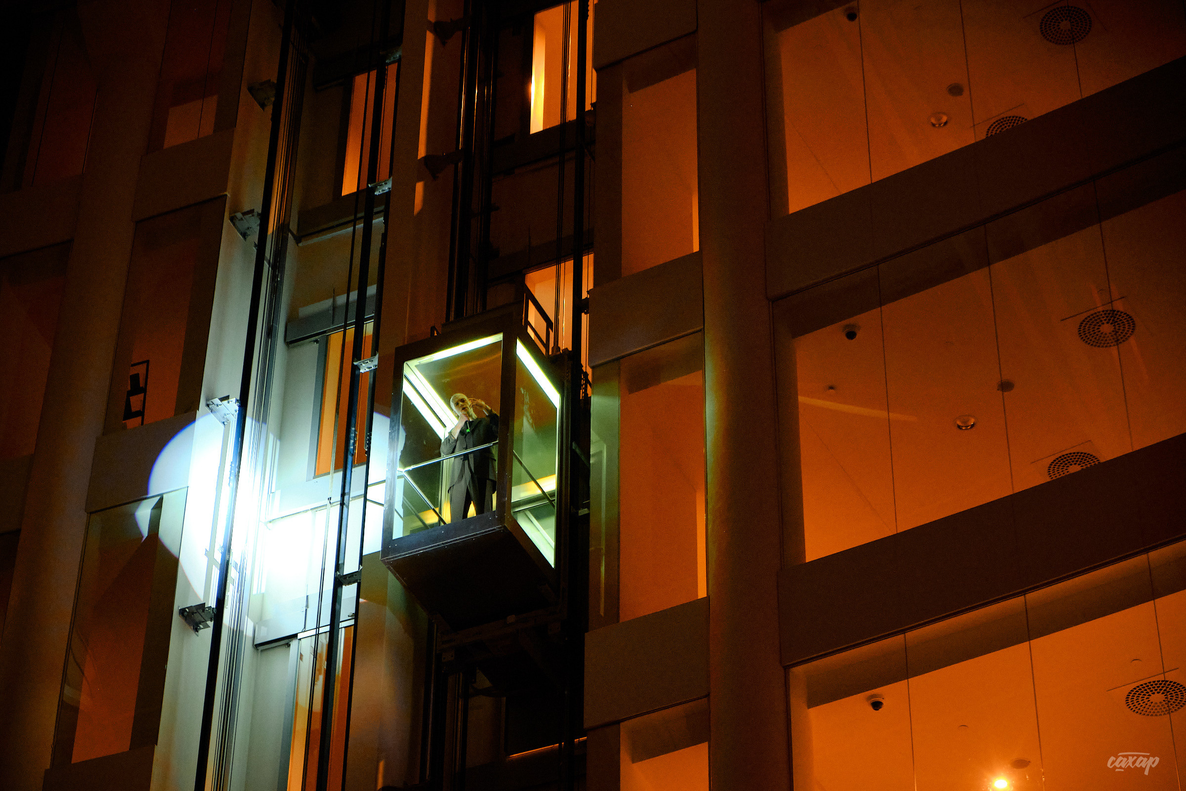 Shortparis. Профессиональный фотограф в Екатеринбурге Юра Сахар