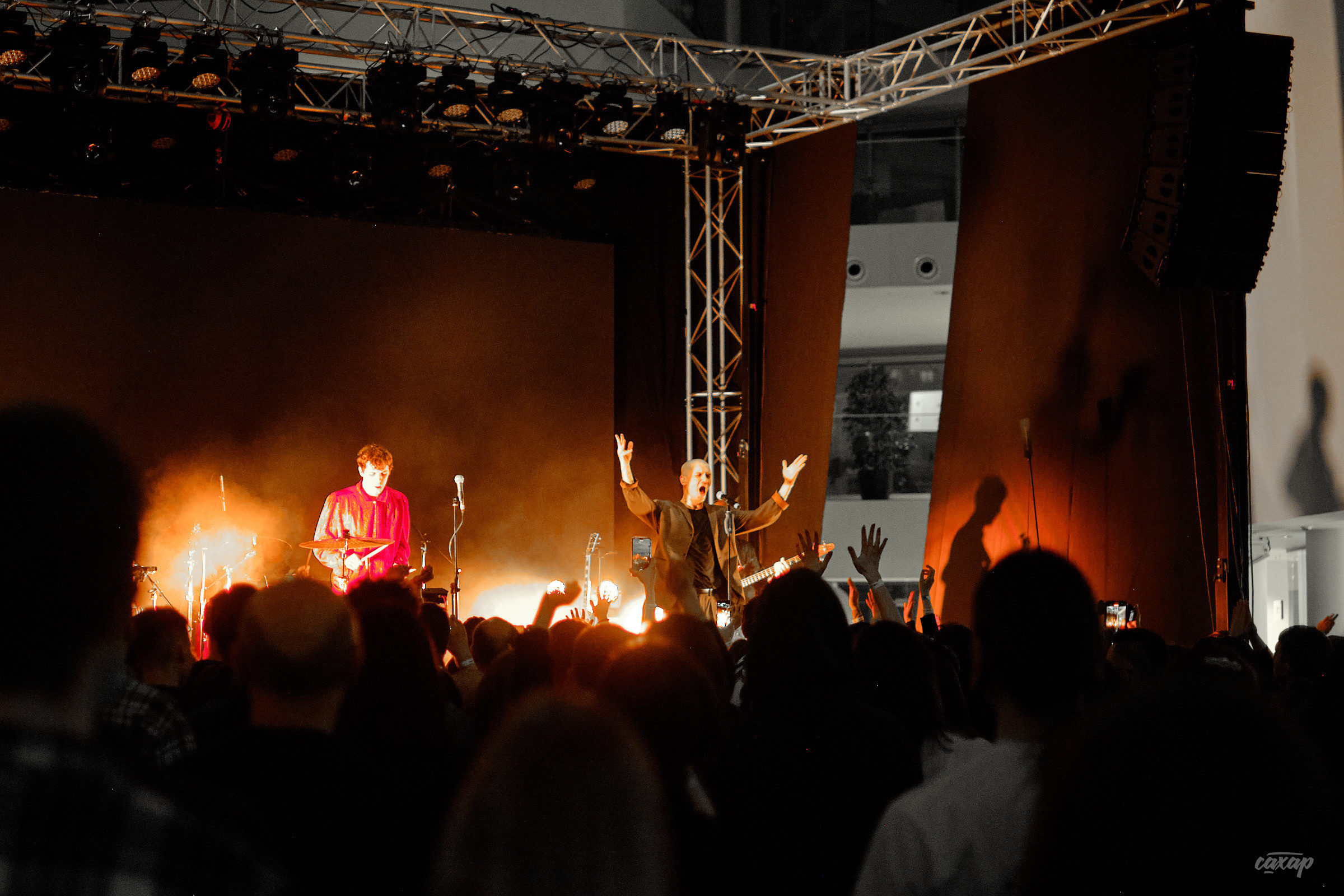 Shortparis. Профессиональный фотограф в Екатеринбурге Юра Сахар