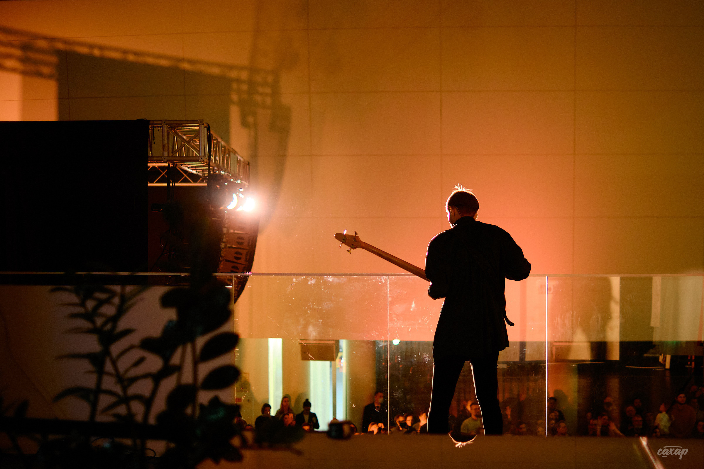 Shortparis. Профессиональный фотограф в Екатеринбурге Юра Сахар