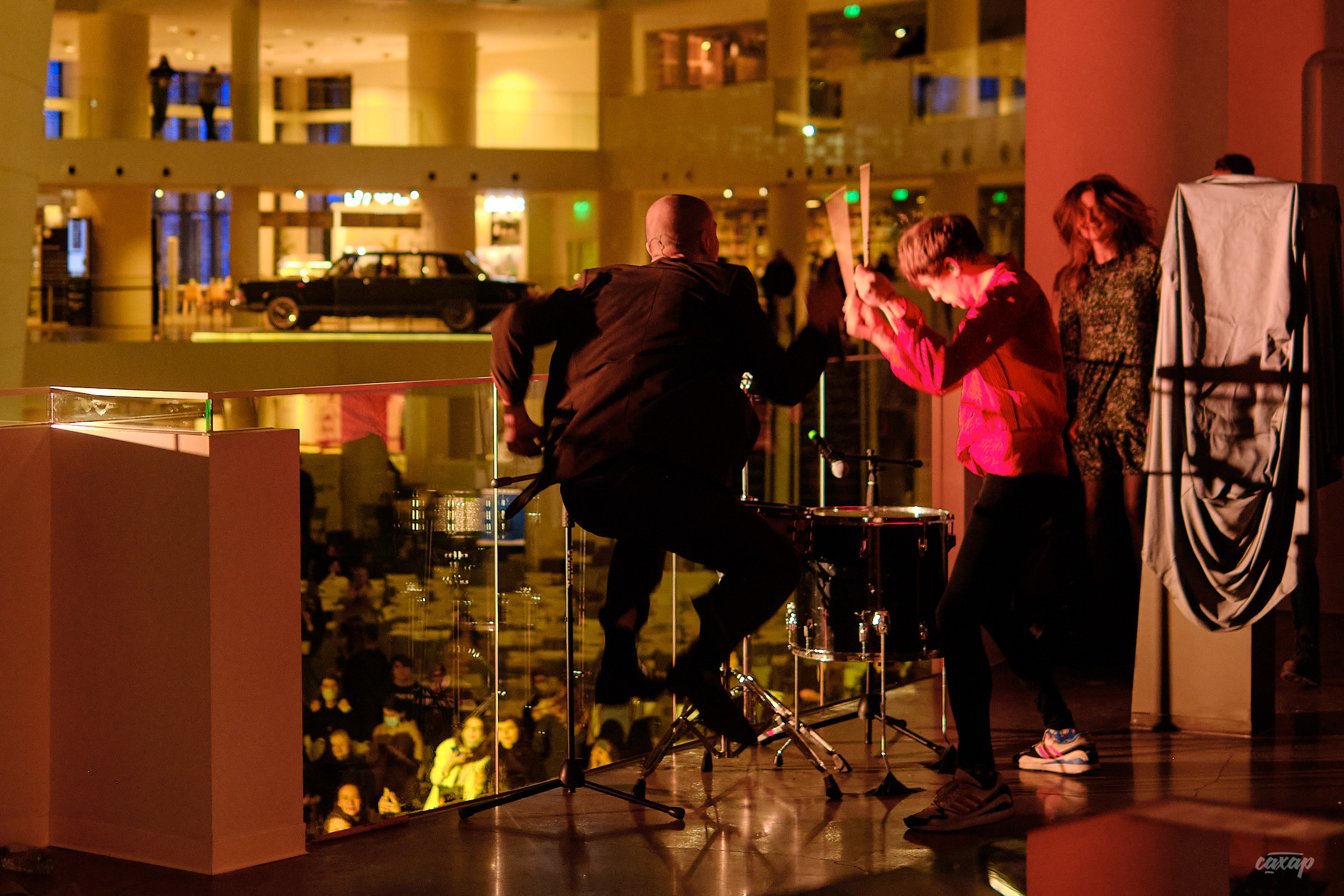 Shortparis. Профессиональный фотограф в Екатеринбурге Юра Сахар