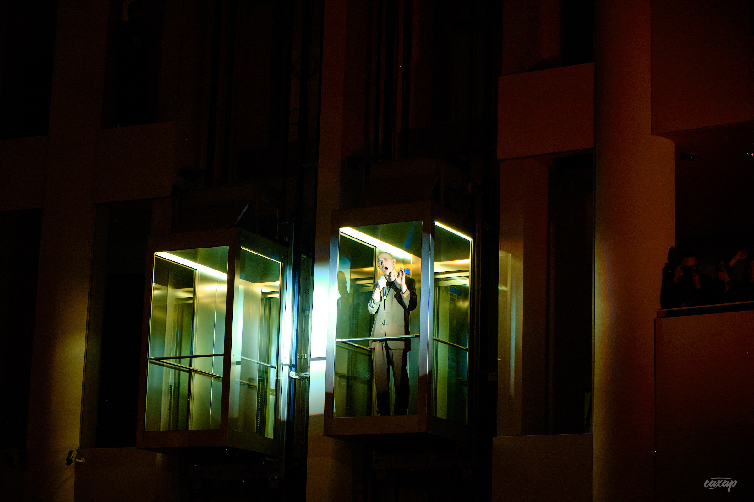 Shortparis. Профессиональный фотограф в Екатеринбурге Юра Сахар