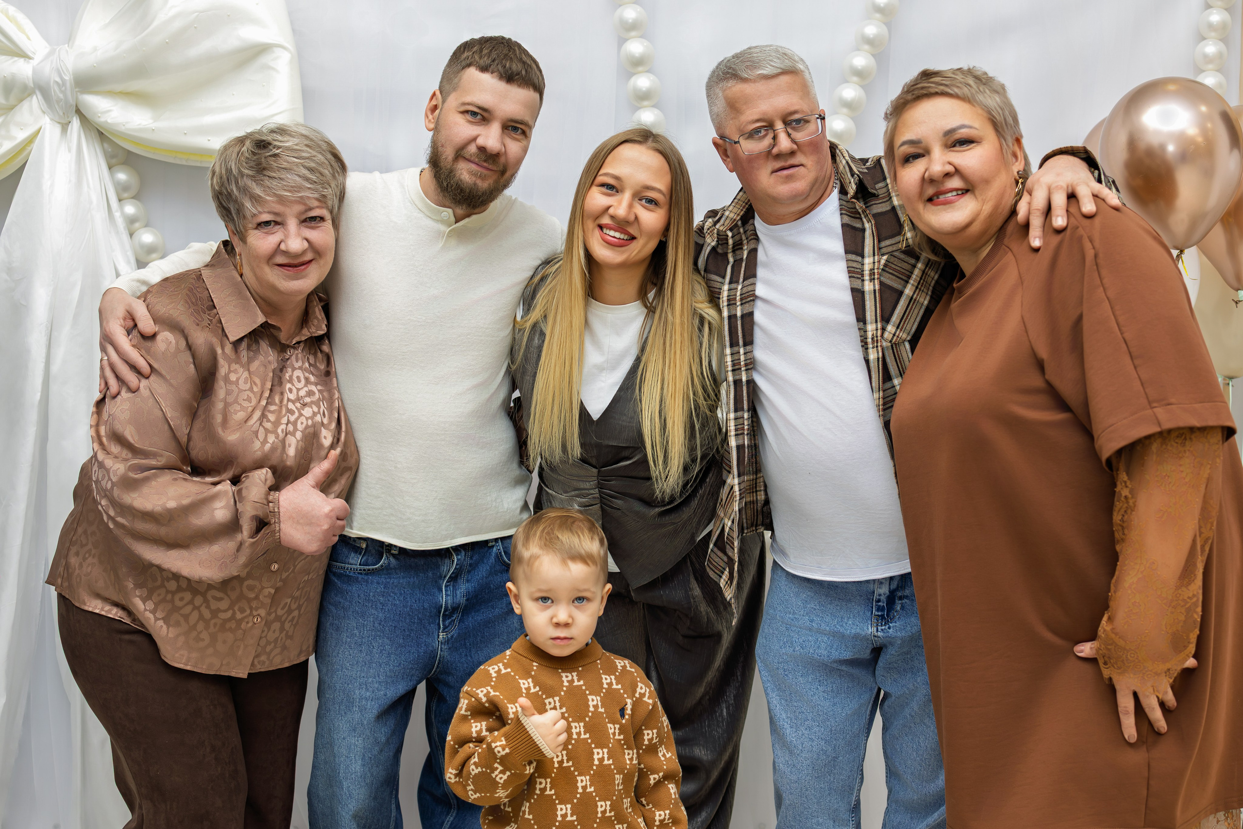 Семейная фотосессия. Фотограф Медногорск Кувандык Оксана Шерехода свадебные, семейные, индивидуальные, школьные фотосессии. Печать фотоальбомов