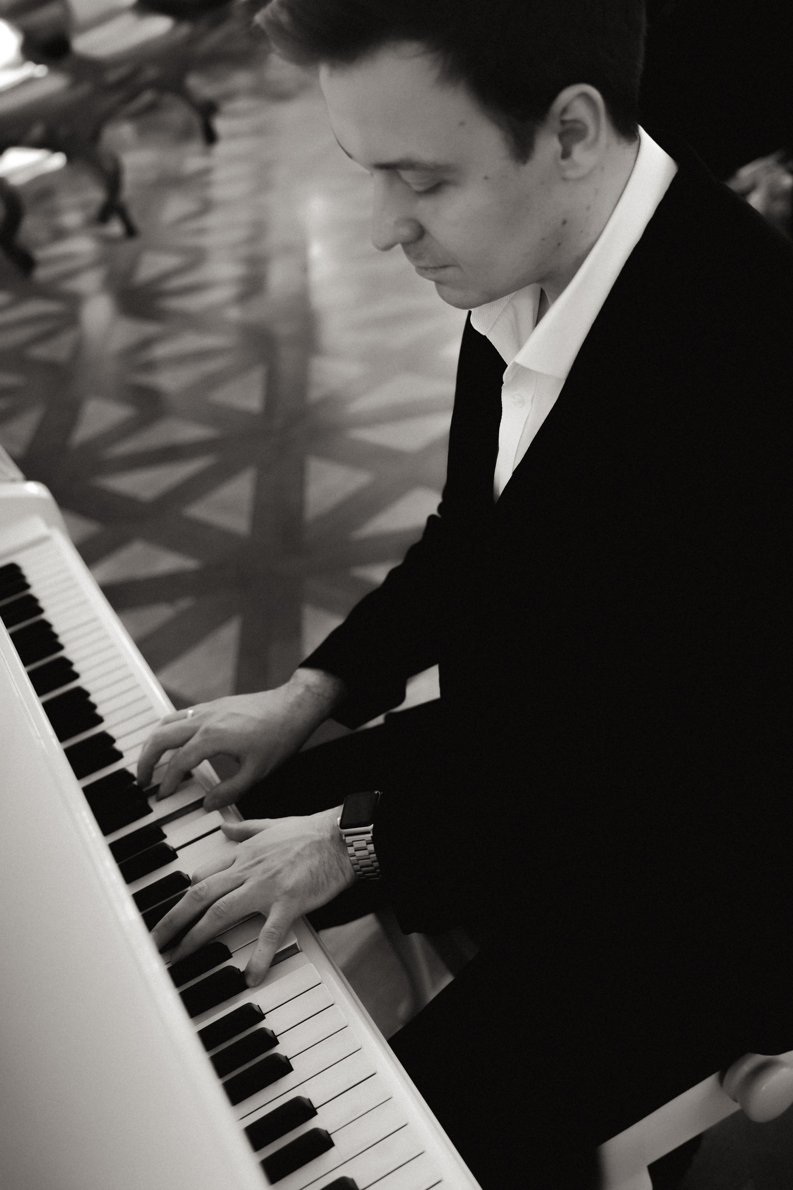 НИКОЛАЙ И КАРОЛИНА. Фотограф из Петербурга Софи Веритас Концерты и портреты