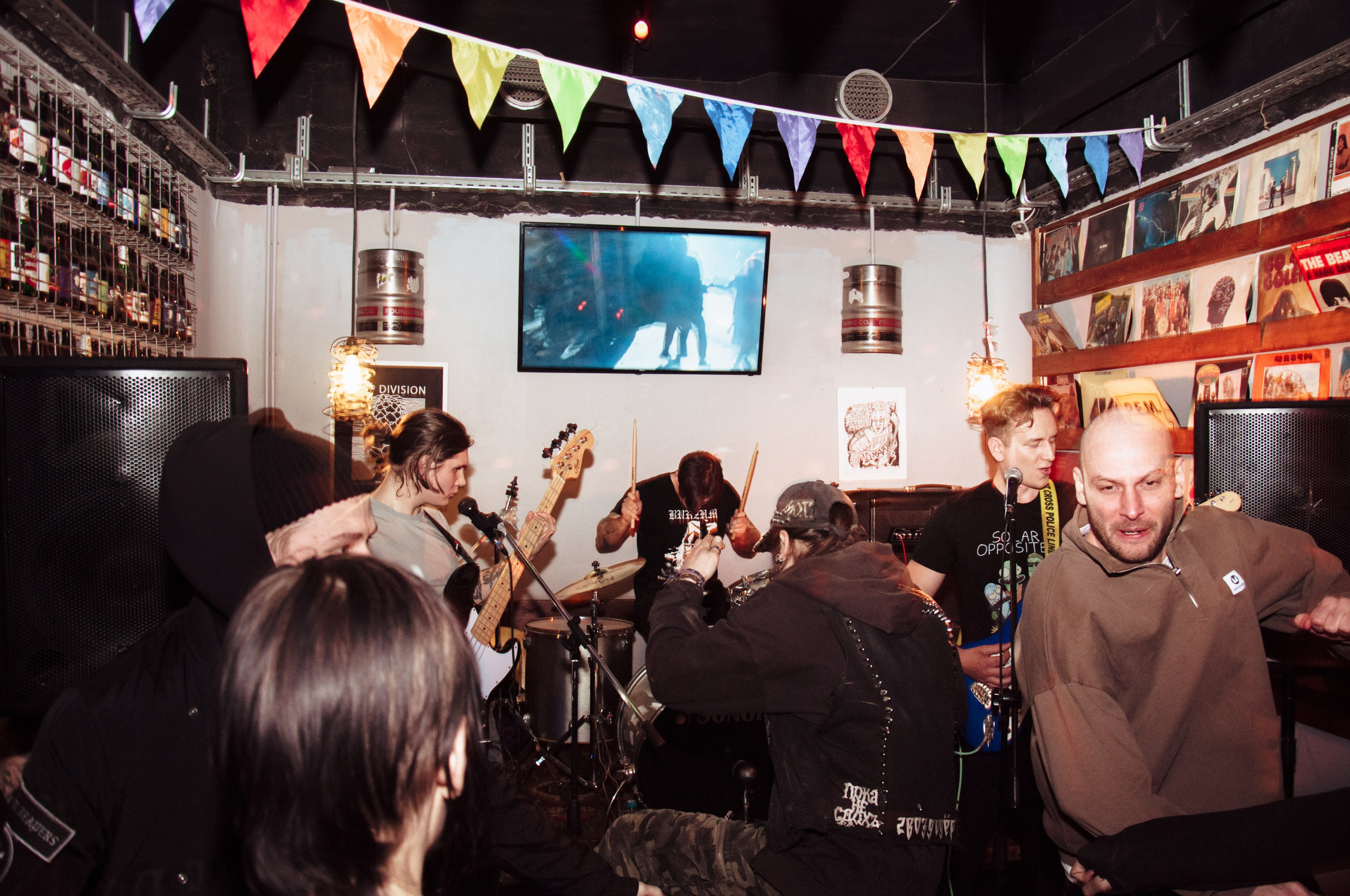 28.02 Памятка, Мерзкое быдло. Репортажный фотограф в Симферополе Зареев Иван