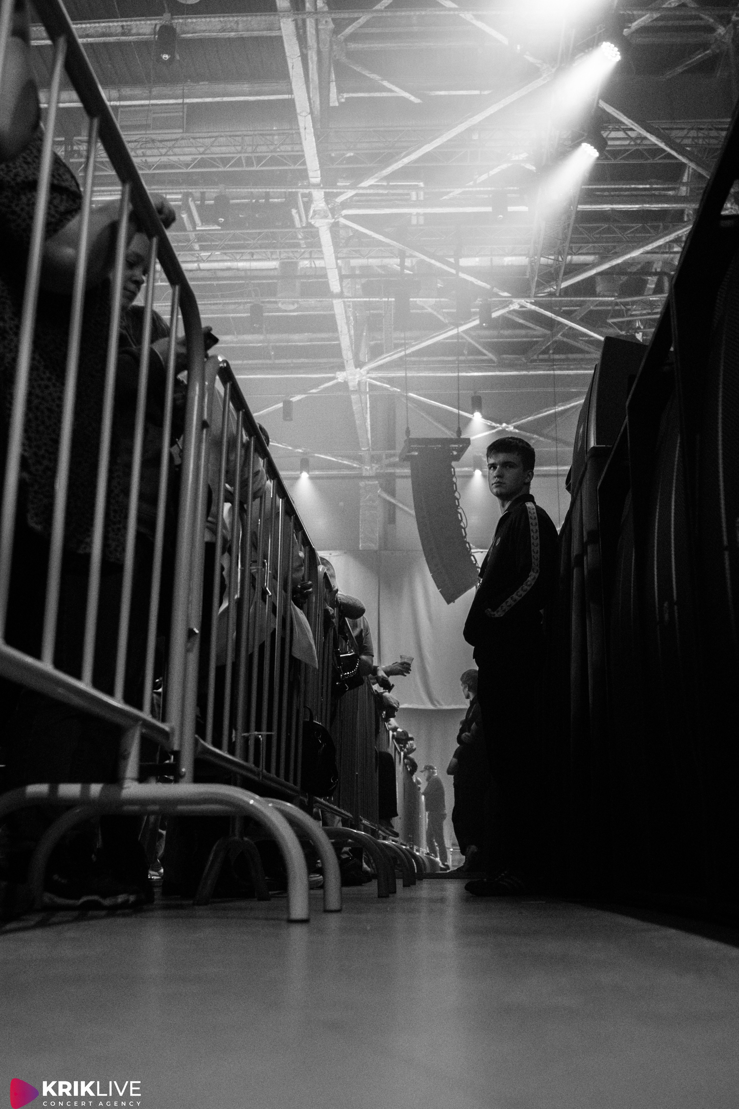 Дискач 90-х. Портретный и пейзажный фотограф Никита Павлов