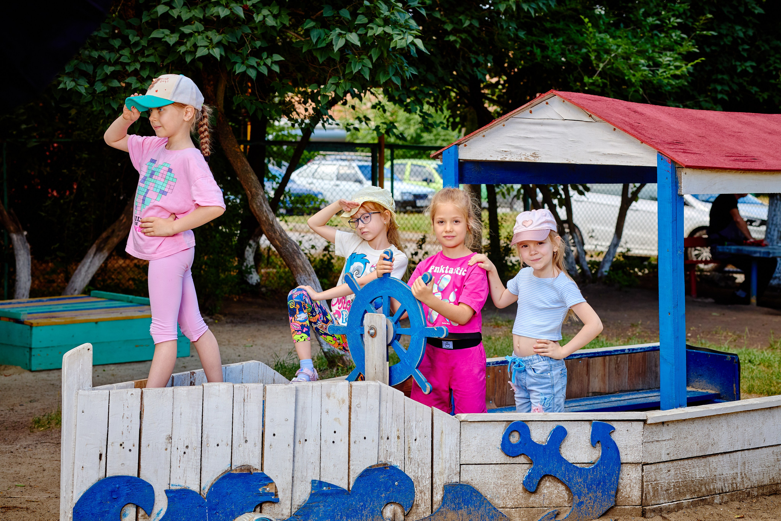 Пример летней съемки в детском саду № 92 Старшая группа Радуга. Фотограф Выпускные альбомы Таганрог Сергей Коробченко