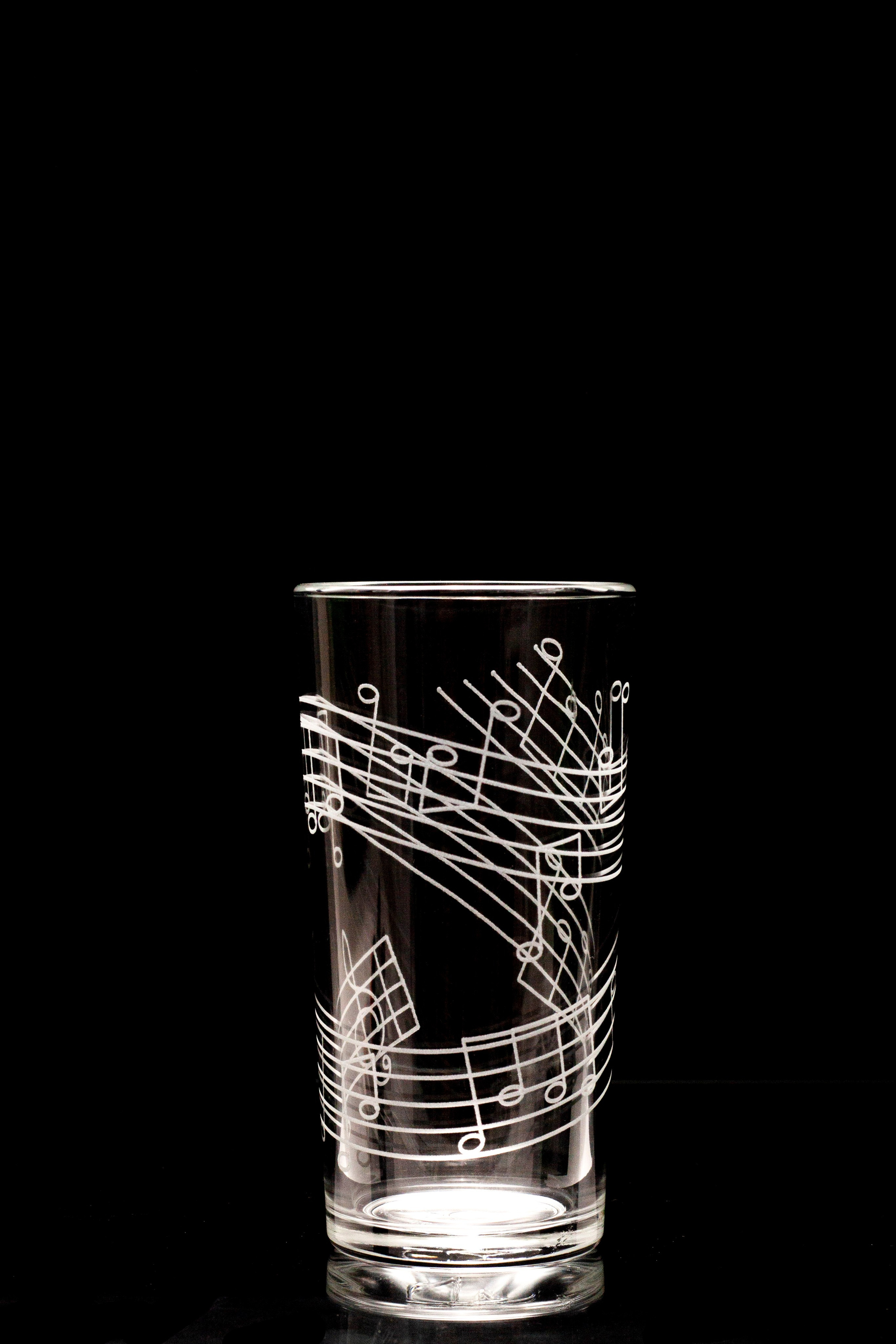 Предметная фотография изделий из стекла и керамики. Предметный фотограф в Москве и Московской области