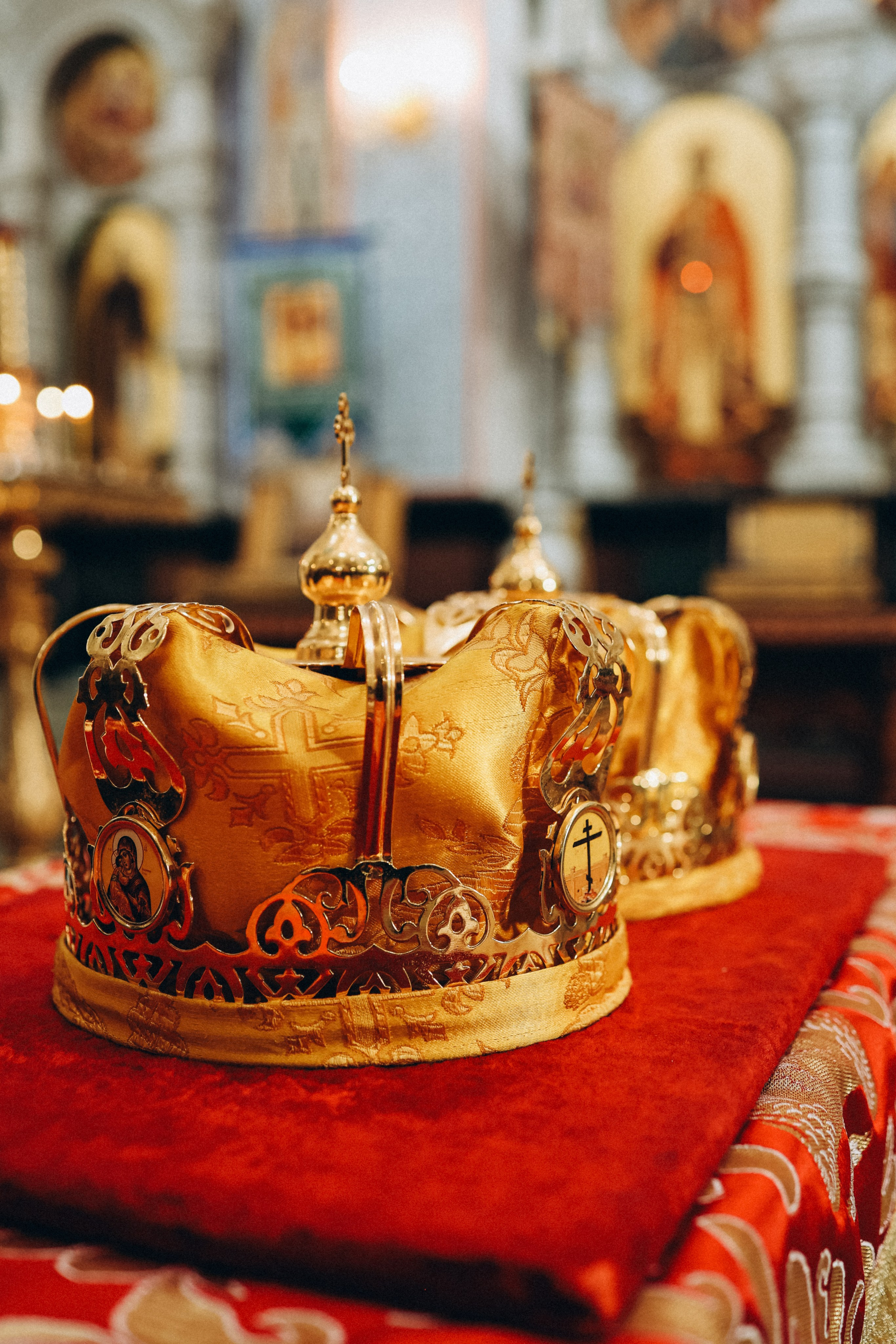 Венчание в Храме на Крови. Семейный и детский фотограф в  г. Екатеринбурге Холодова Юлия