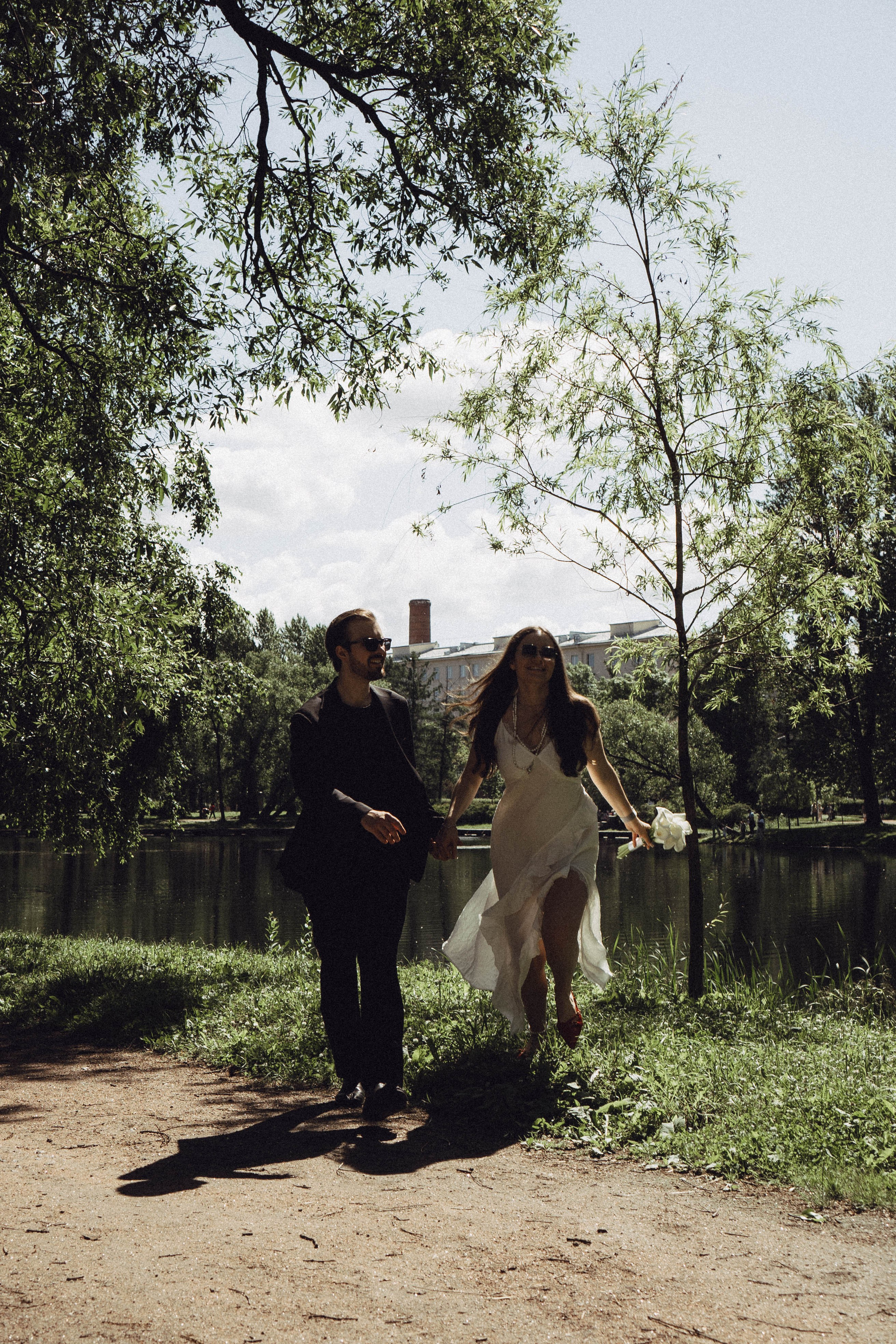 СВАДЕБНАЯ СЬЕМКА В ПАРКЕ ПОБЕДЫ И ПРОГУЛКА ПО МОСКОВСКОМУ ПРОСПЕКТУ. Профессиональный фотограф, Санкт-Петербург — Виктория Богомолова